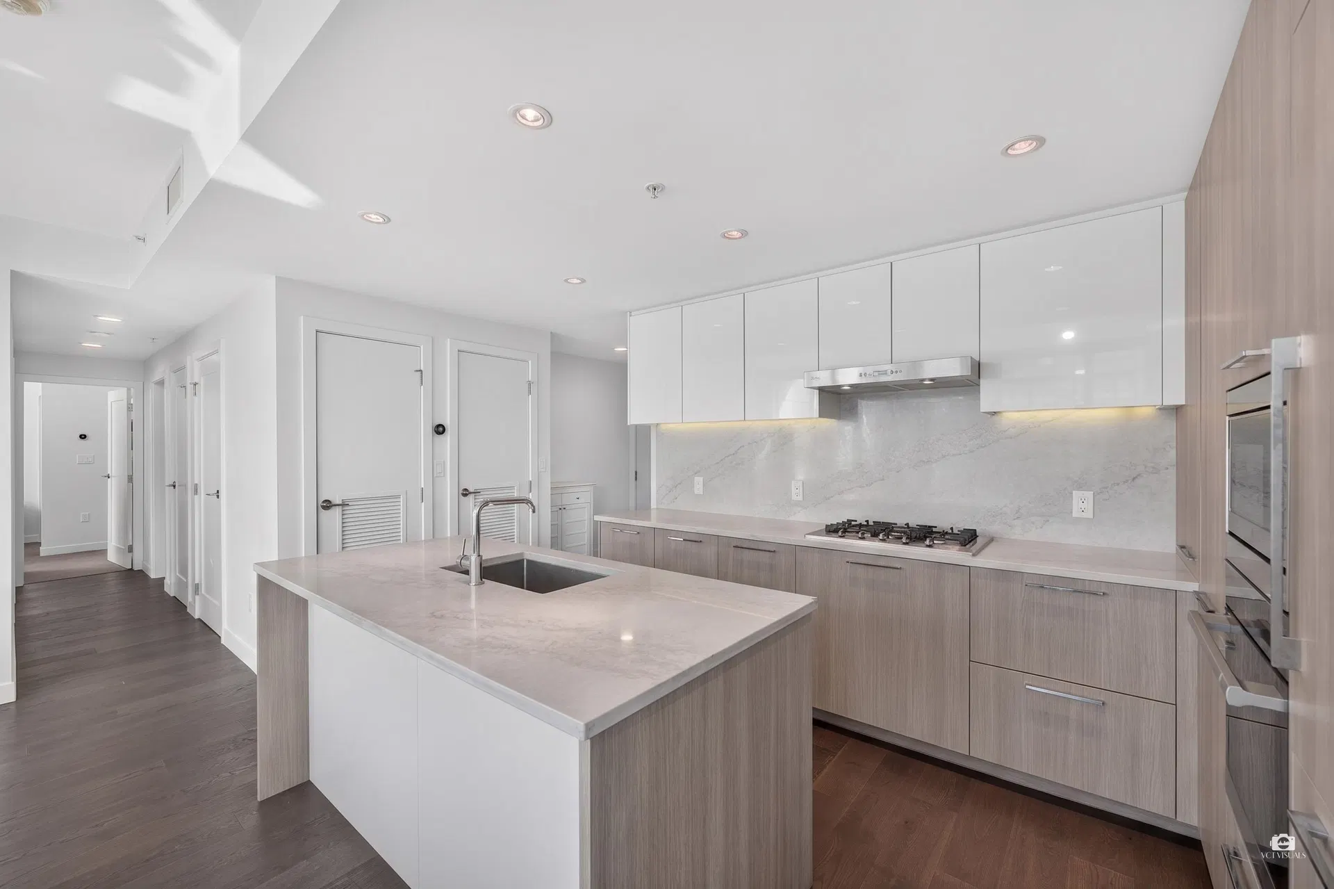 Photo 5 of 21 at #1300 – 3200 Corvette Way