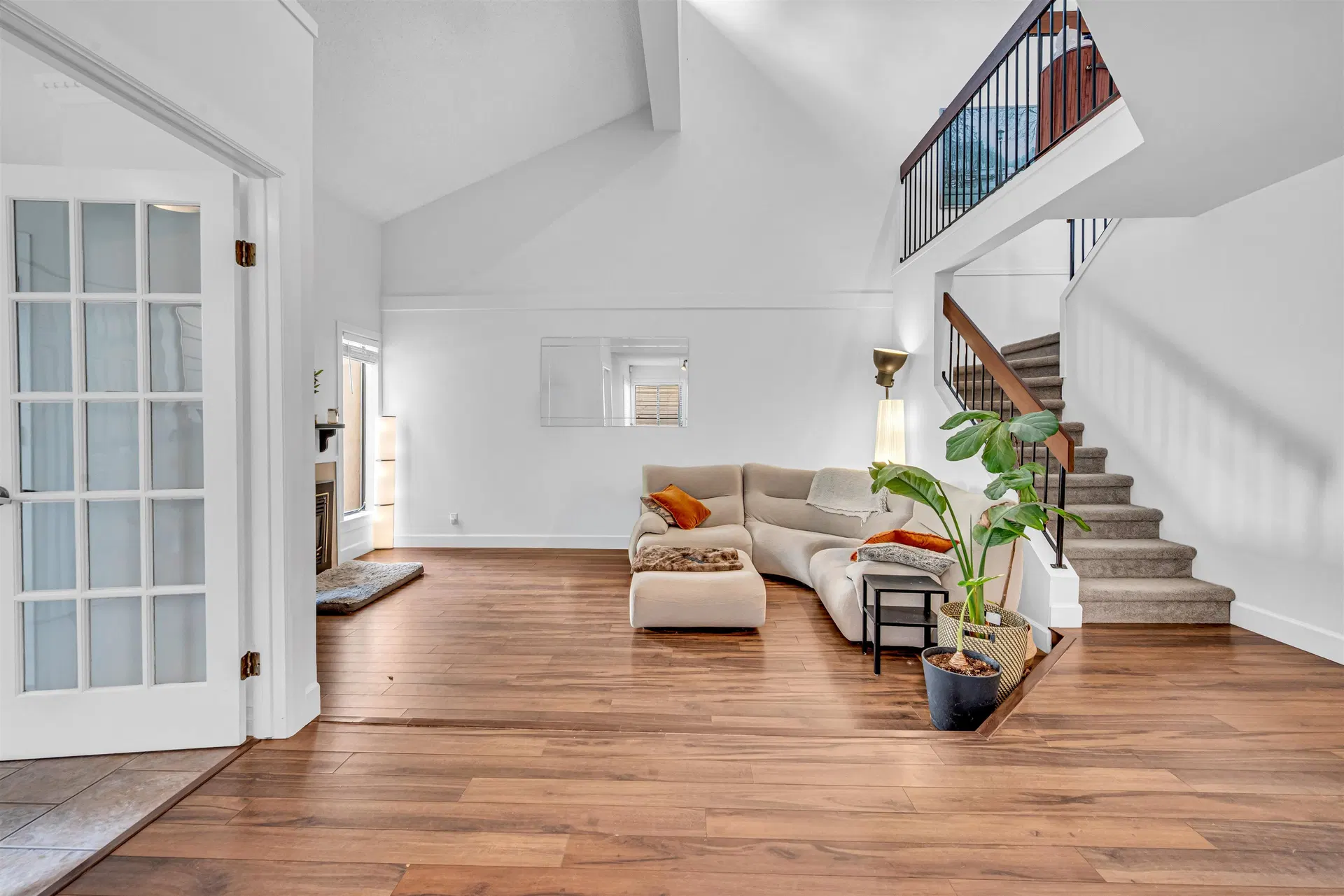 Photo 3 of 30 at 7237 Quatsino Drive
