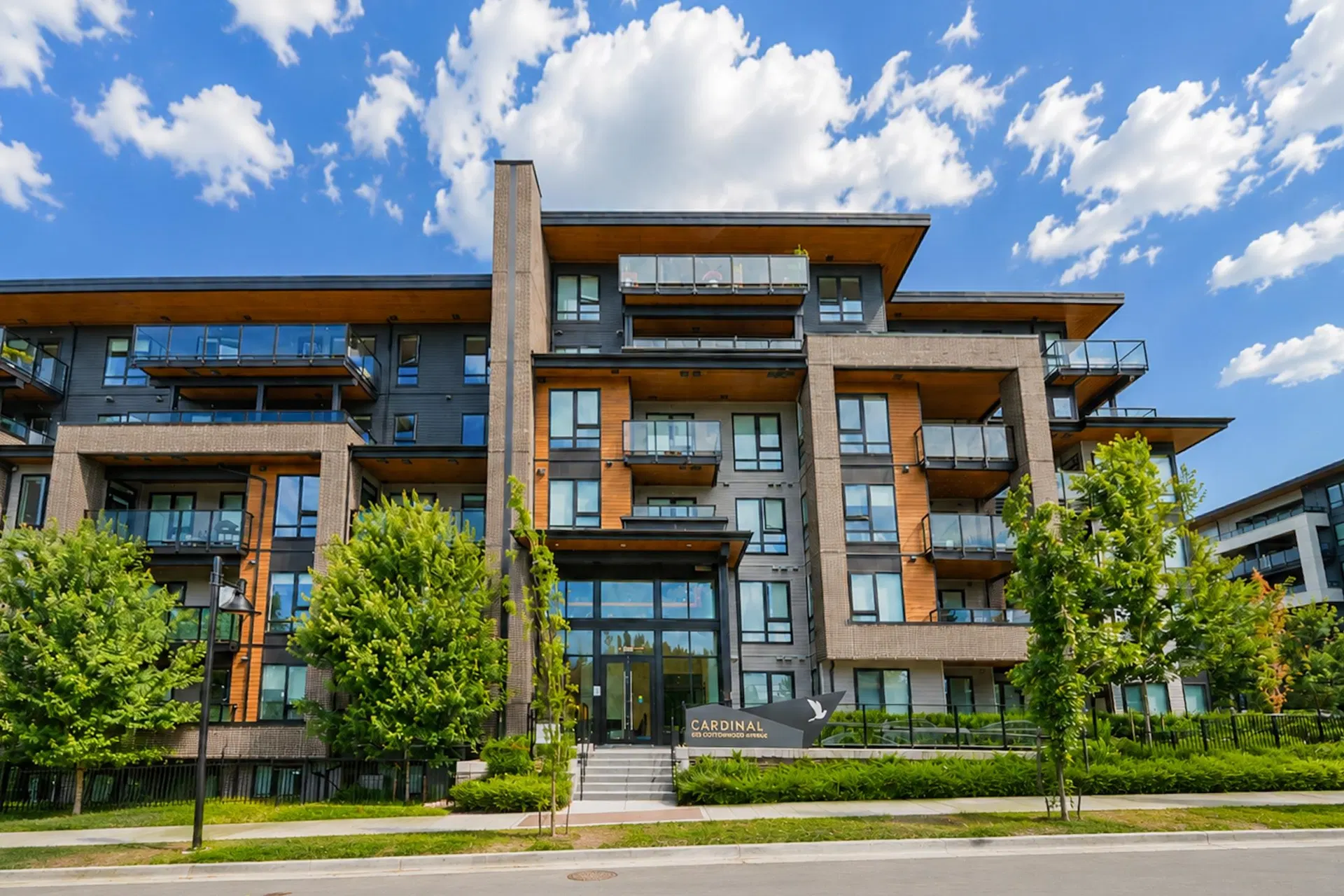 #307 – 615 Cottonwood Avenue