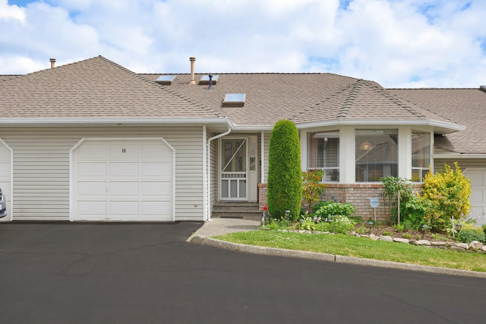 Photo 1 of 39 at #16 – 32615 Murray Avenue