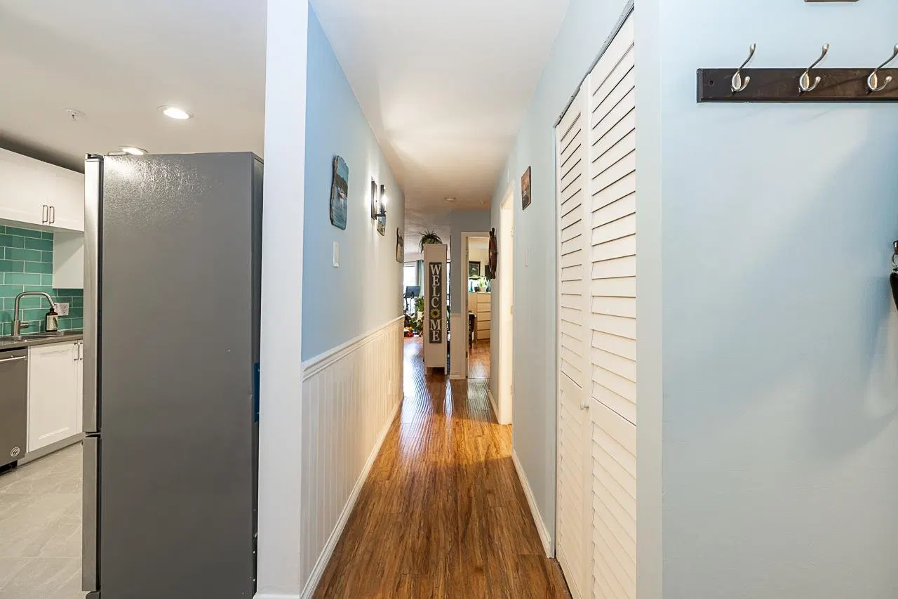 Photo 2 of 25 at #201 – 1440 George Street