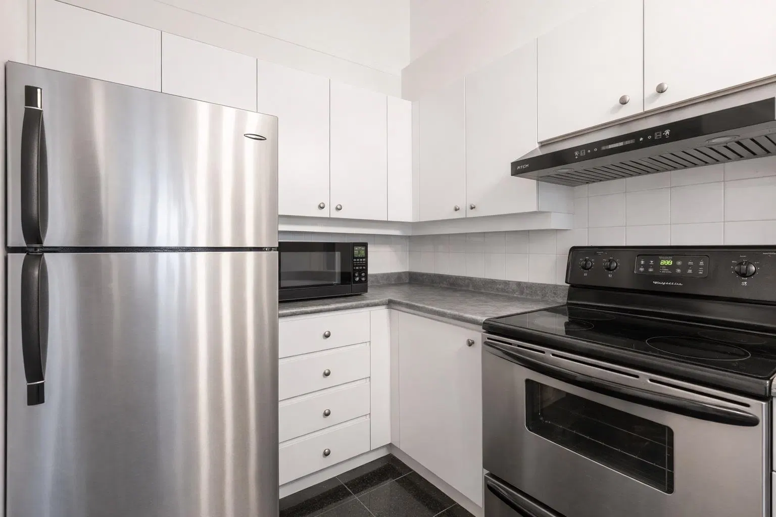 Photo 4 of 15 at #317 – 7800 St. Albans Road
