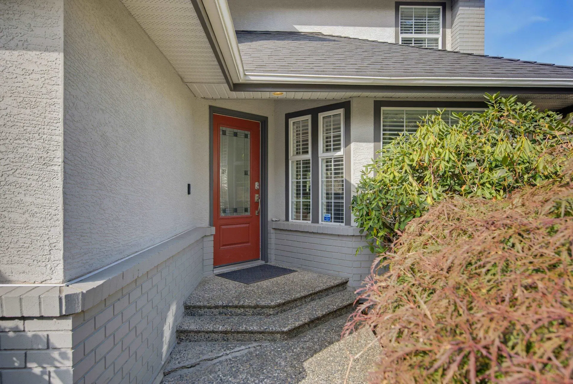 Photo 4 of 40 at 5695 185 Street