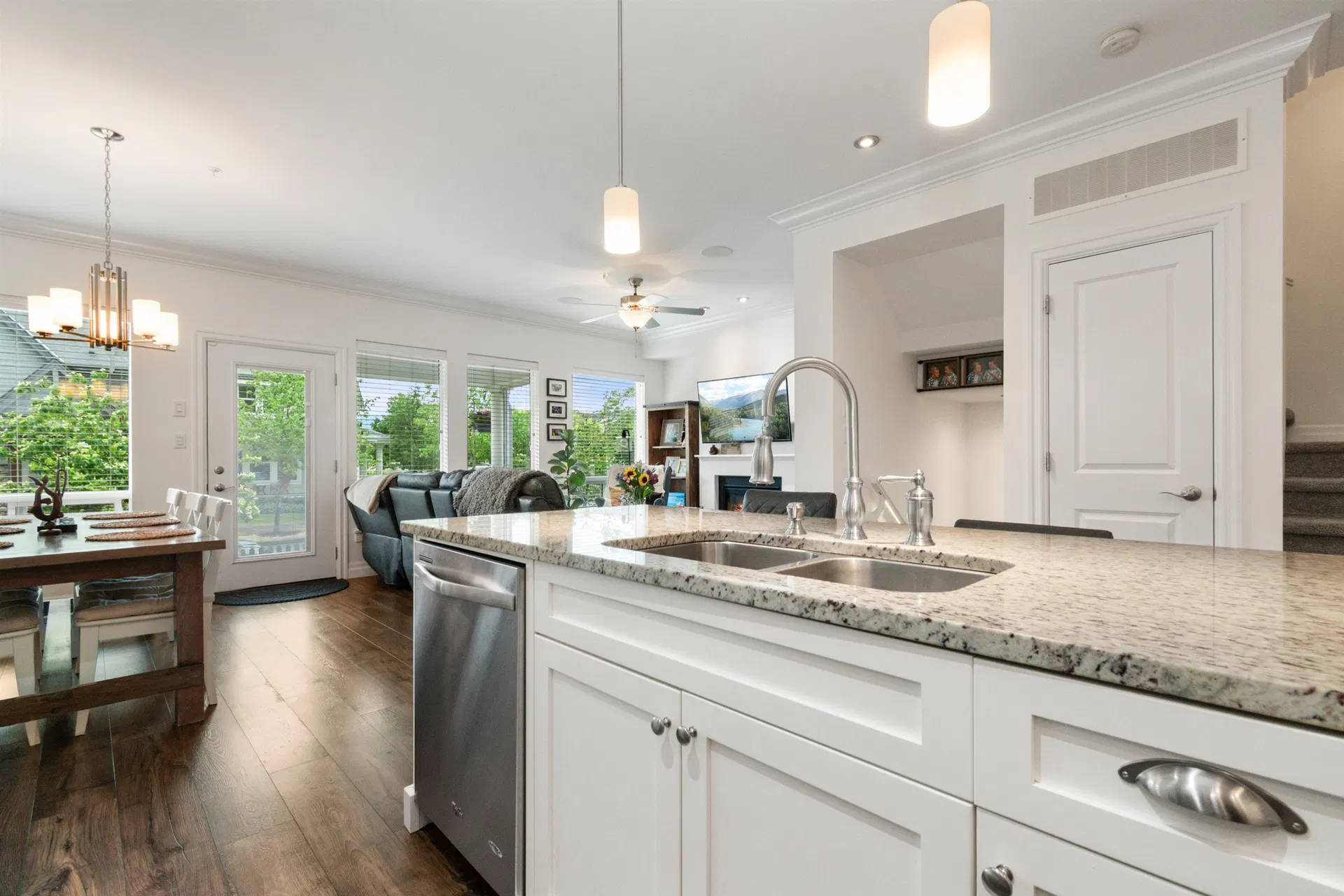 Photo 4 of 40 at #2 – 44849 Anglers Boulevard