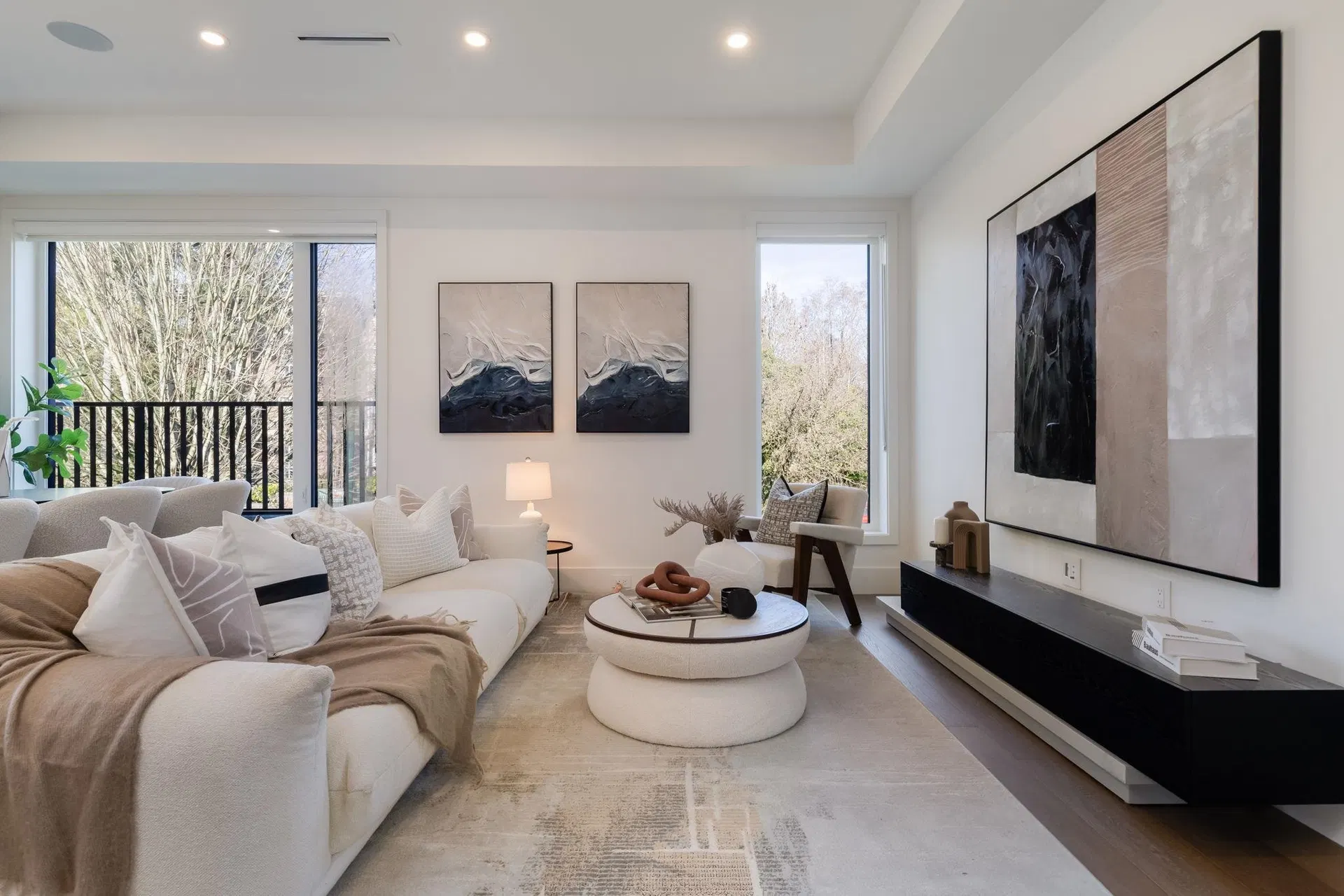 Photo 2 of 22 at #3 – 950 W 57th Avenue