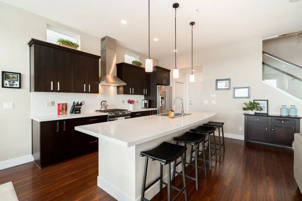 Photo 4 of 40 at 10495 248 Street
