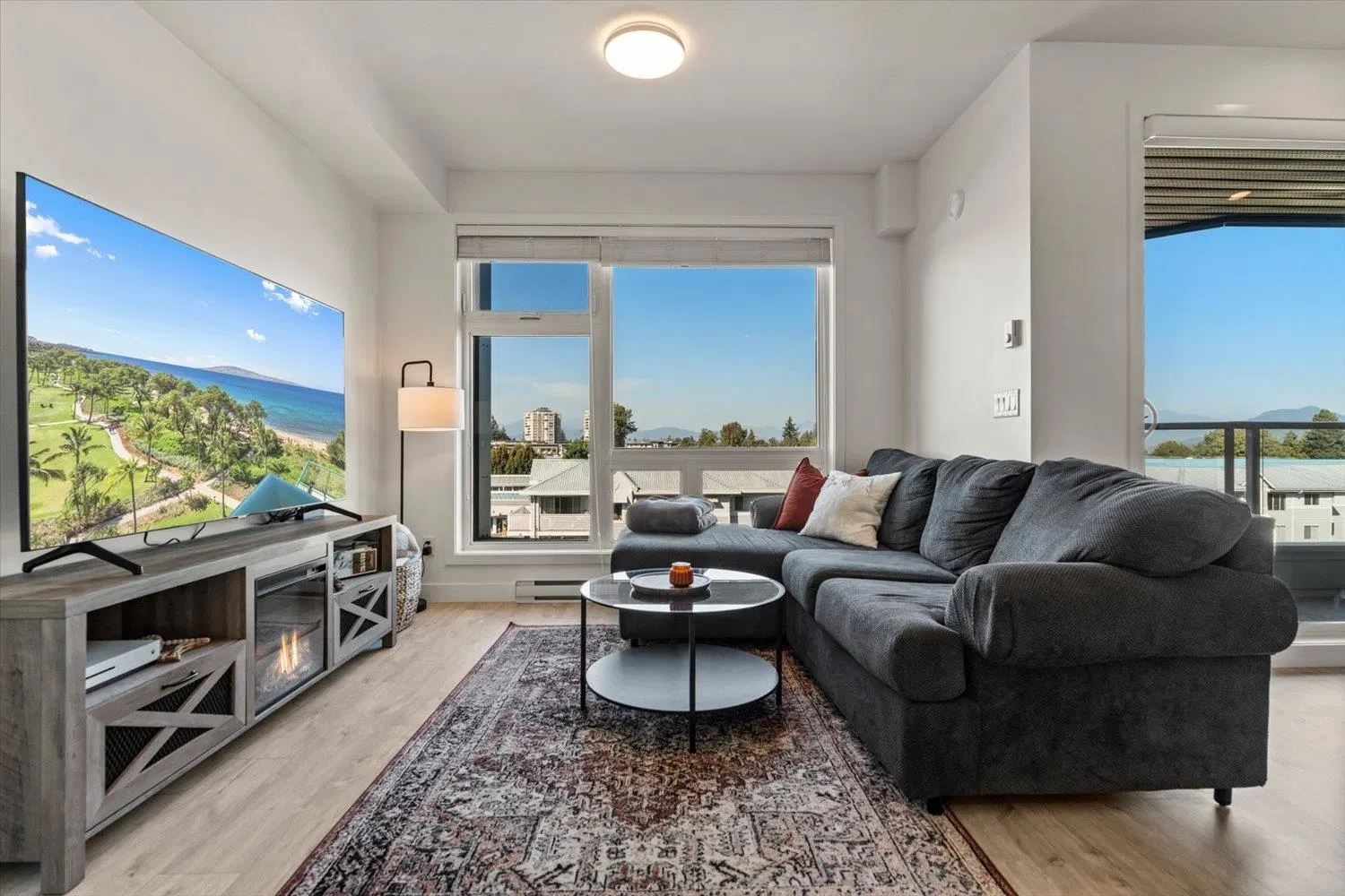 #414 – 32838 Landeau Place
