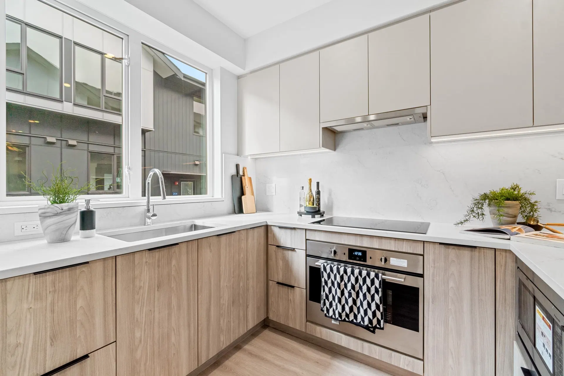 Photo 5 of 31 at #210 – 7161 17th Avenue