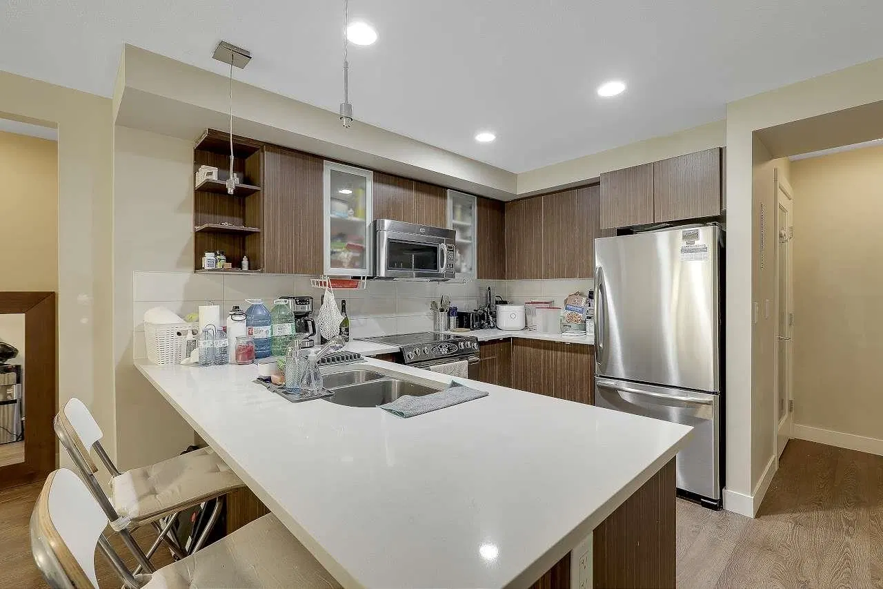 Photo 5 of 24 at #209 – 19936 56 Avenue