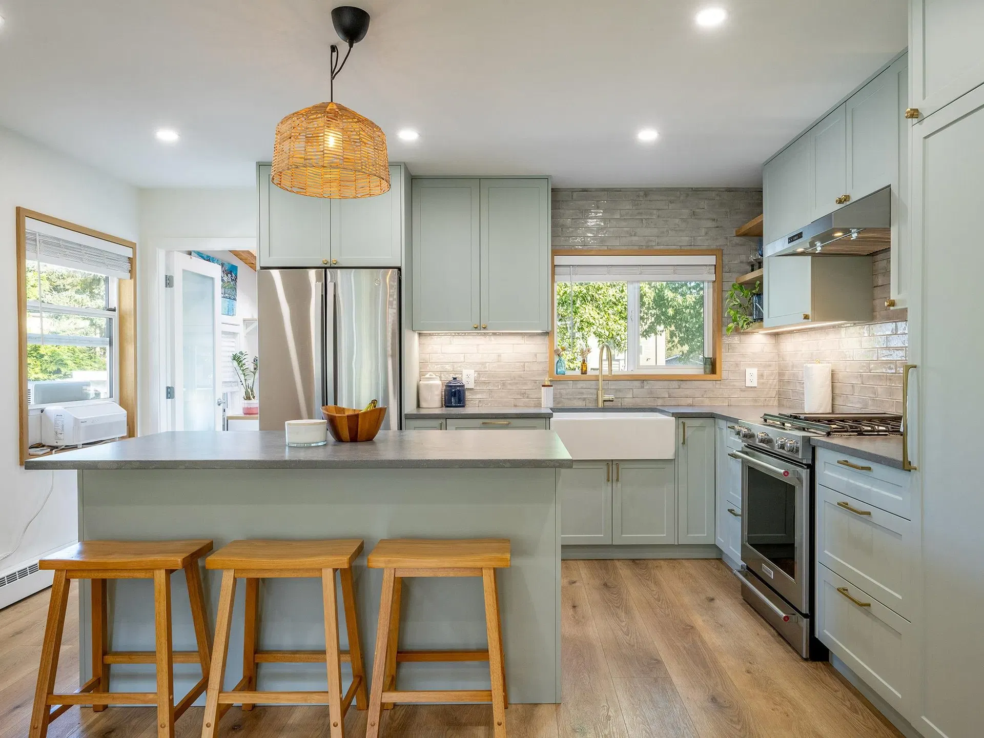 Photo 5 of 33 at 38876 Buckley Avenue