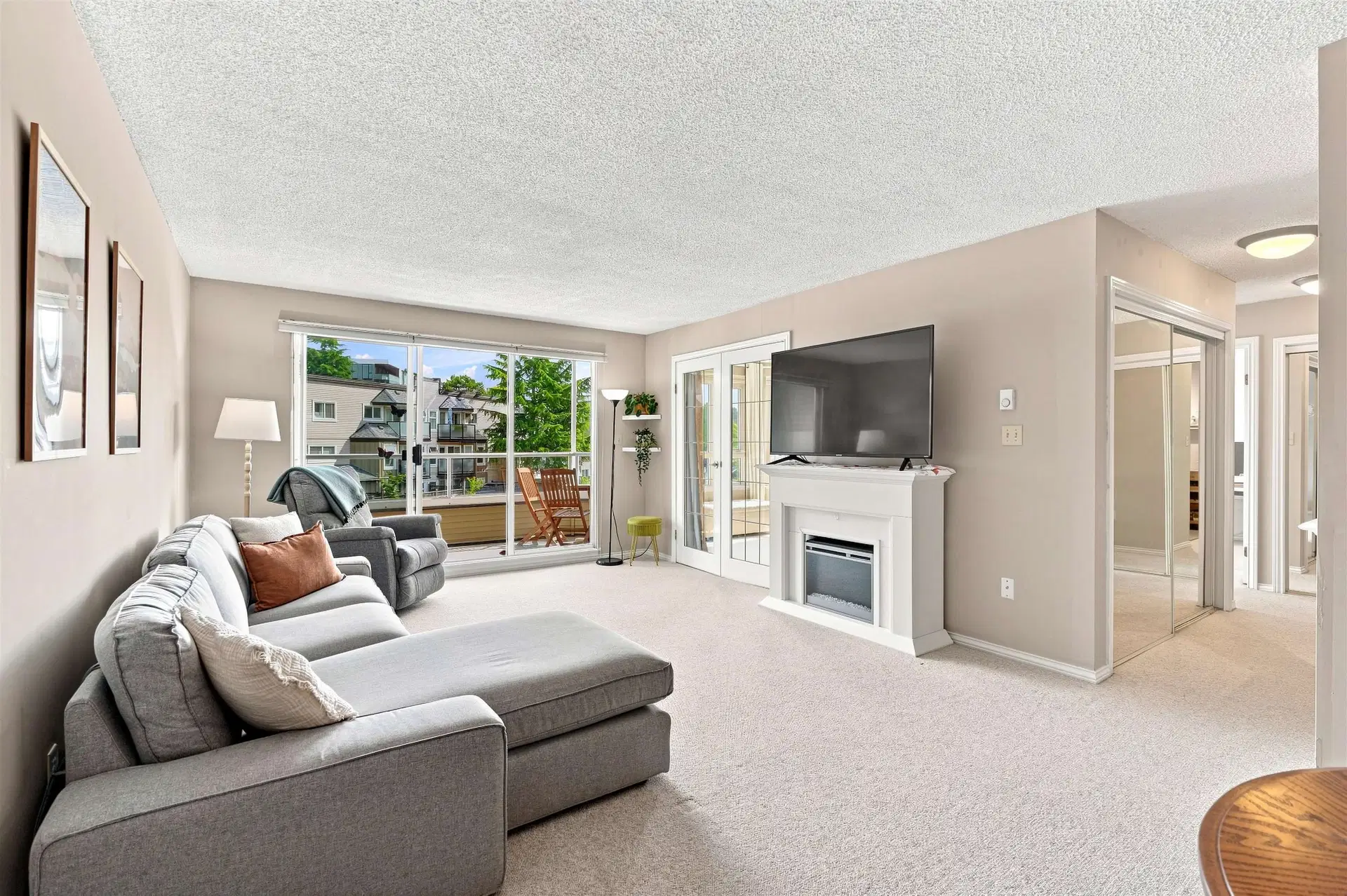 #203 – 1840 Southmere Crescent