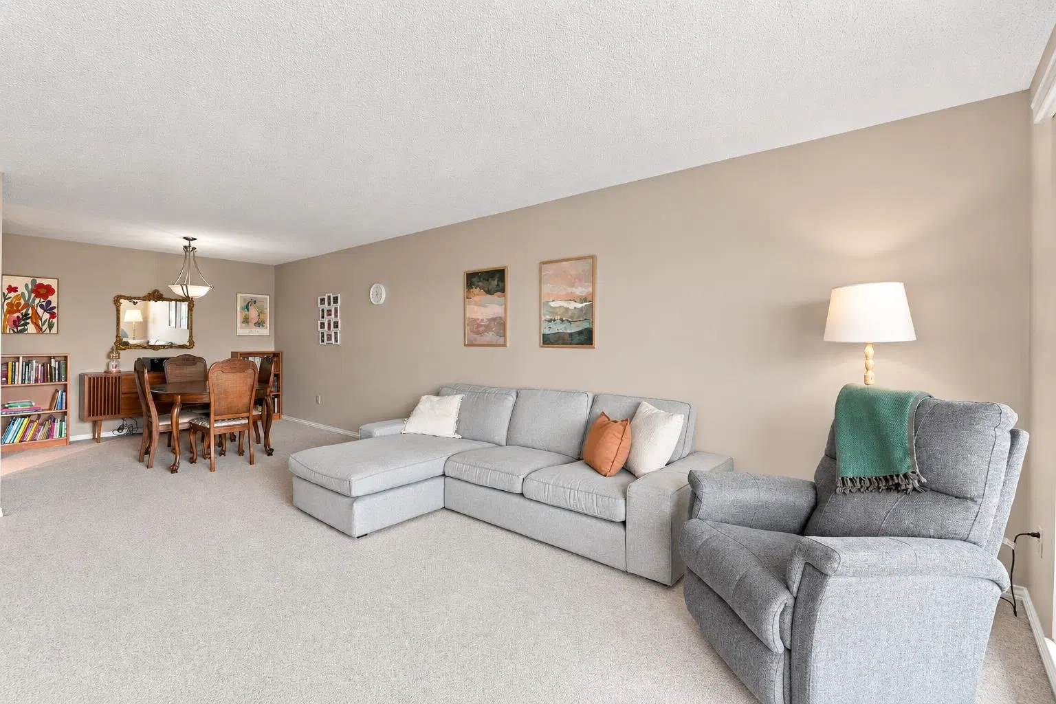 Photo 2 of 37 at #203 – 1840 E Southmere Crescent