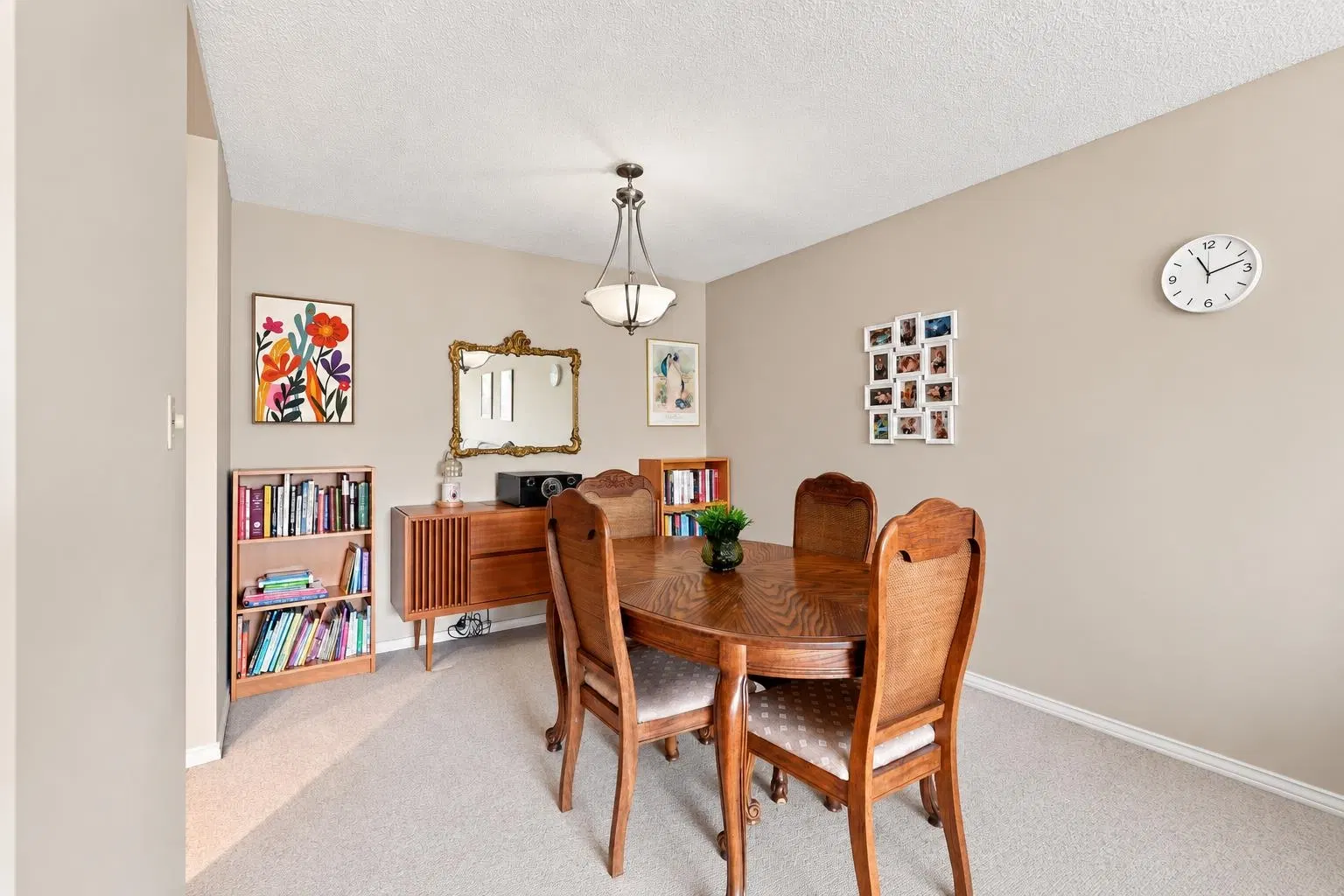 Photo 4 of 37 at #203 – 1840 E Southmere Crescent