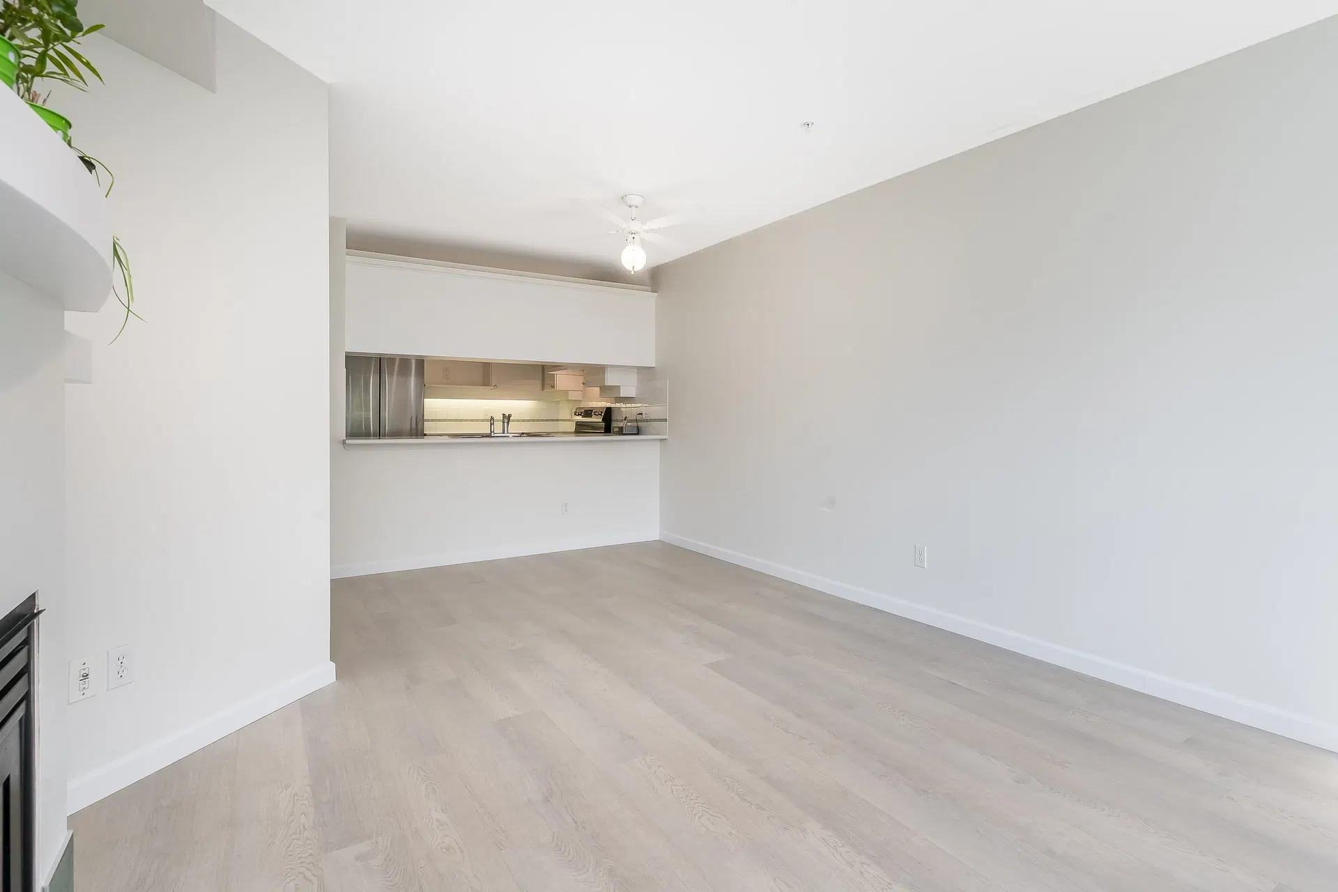 Photo 3 of 36 at #213 – 19750 64 Avenue