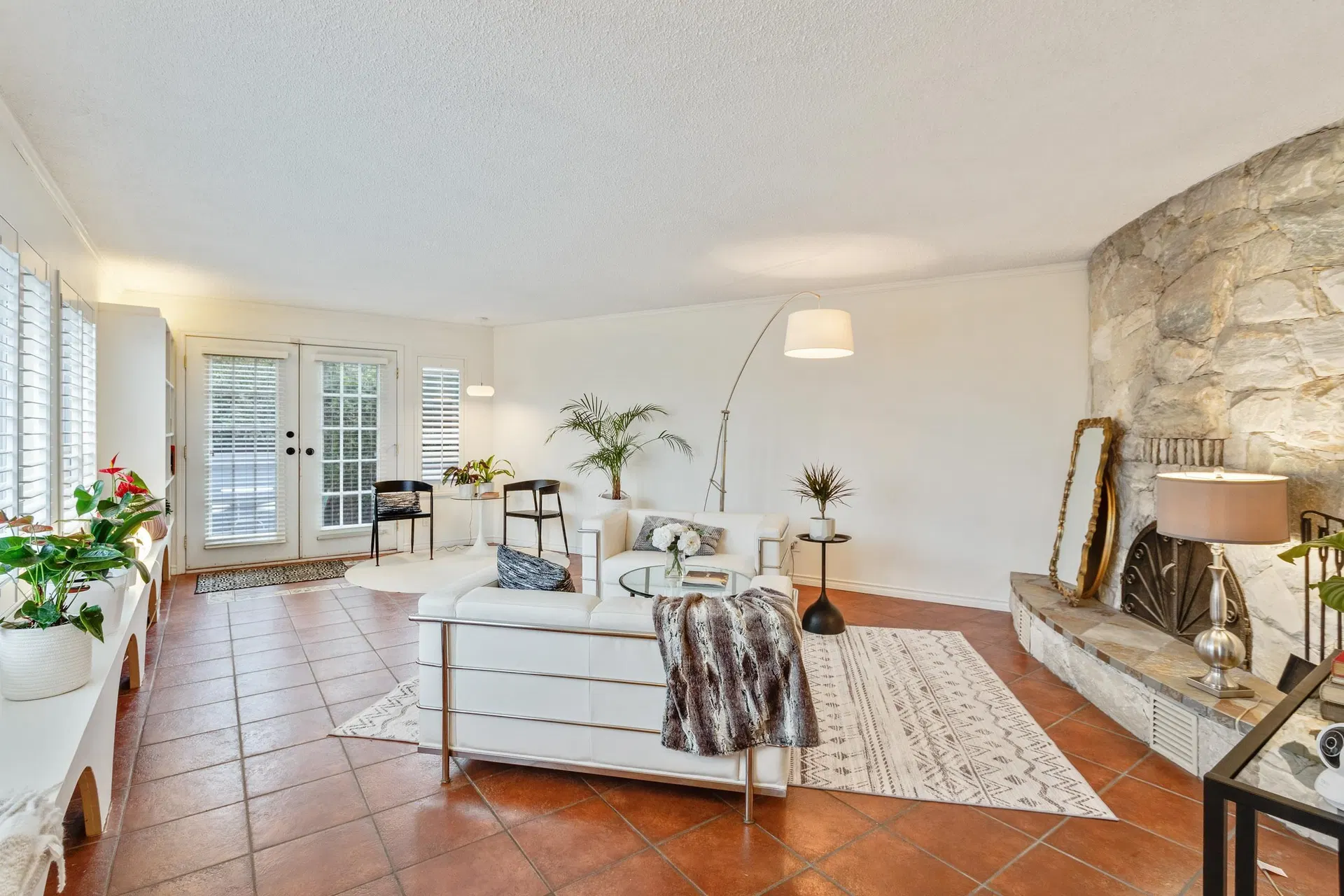 Photo 4 of 31 at 7362 Laburnum Street