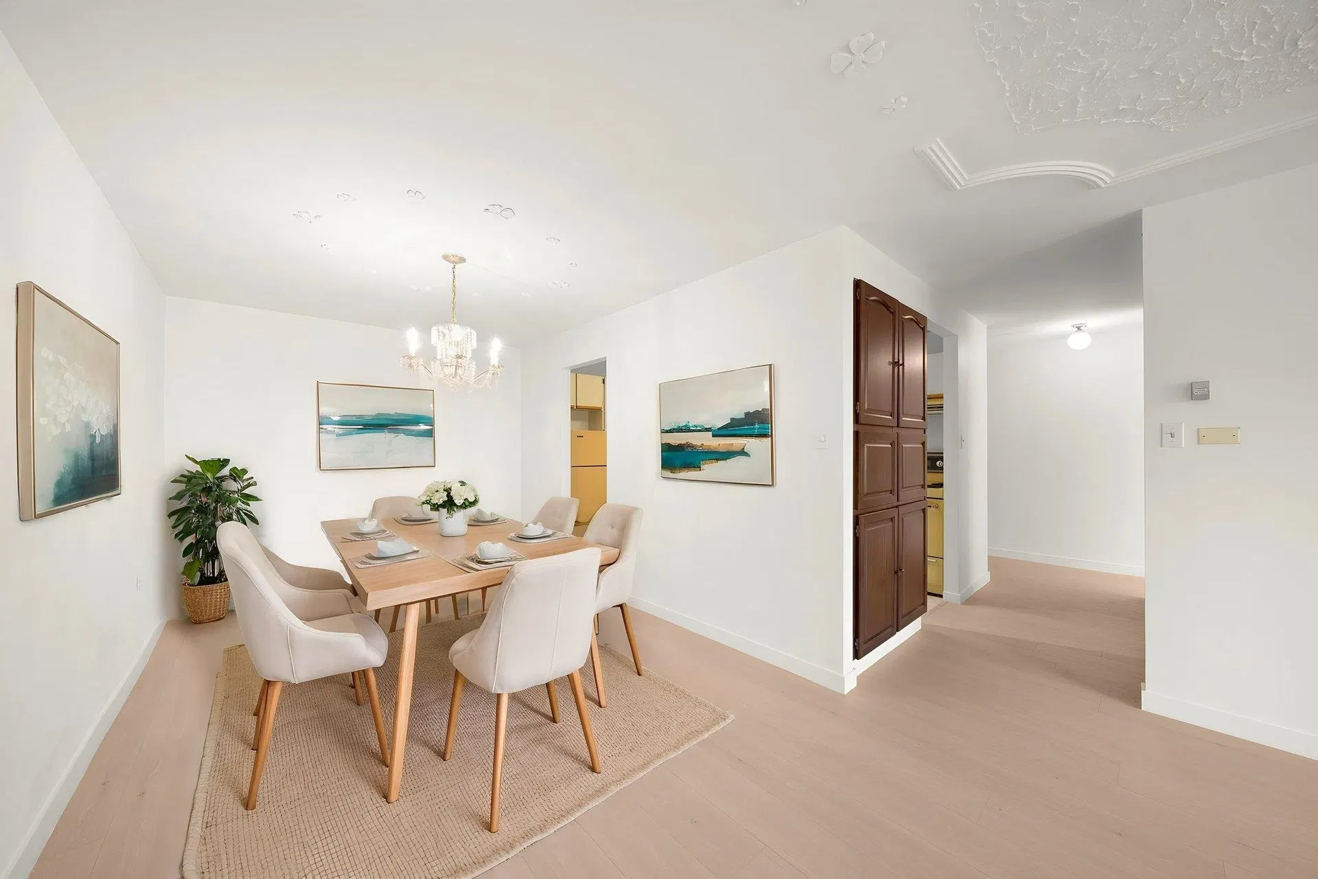 Photo 3 of 35 at #1002 – 6651 Minoru Boulevard