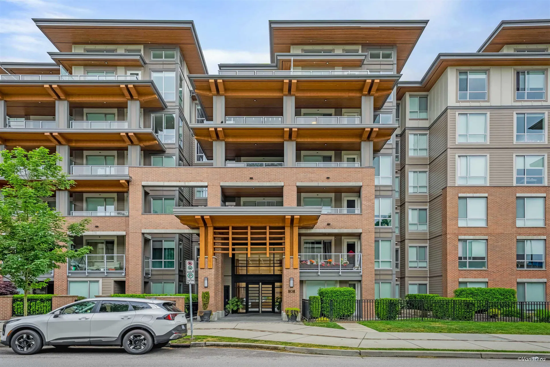 #209 – 7133 14th Avenue