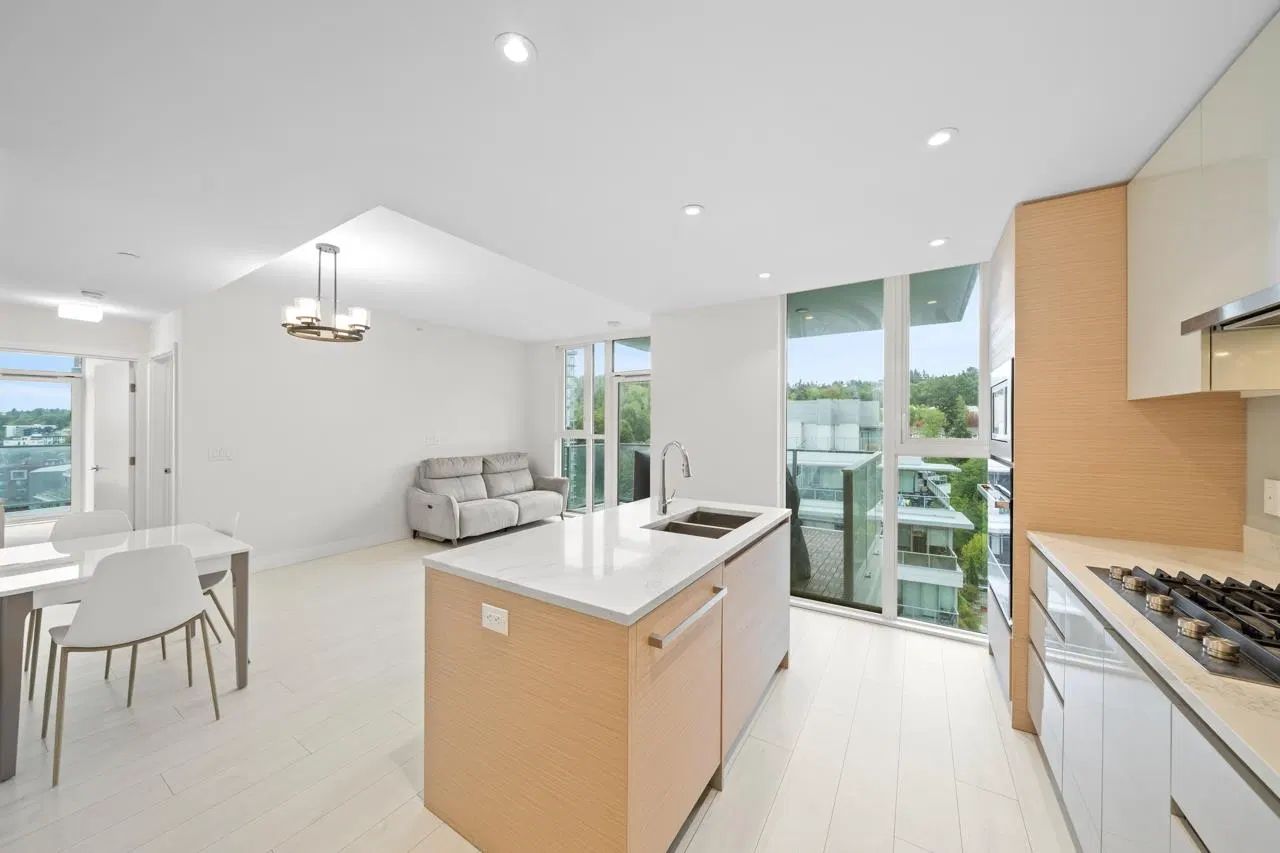 #1302 – 3538 Sawmill Crescent