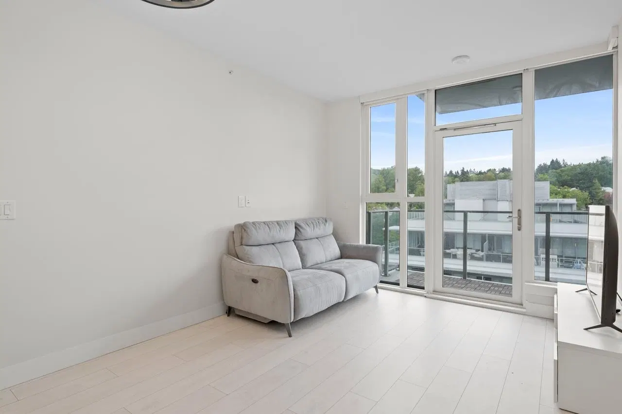 Photo 5 of 34 at #1302 – 3538 Sawmill Crescent