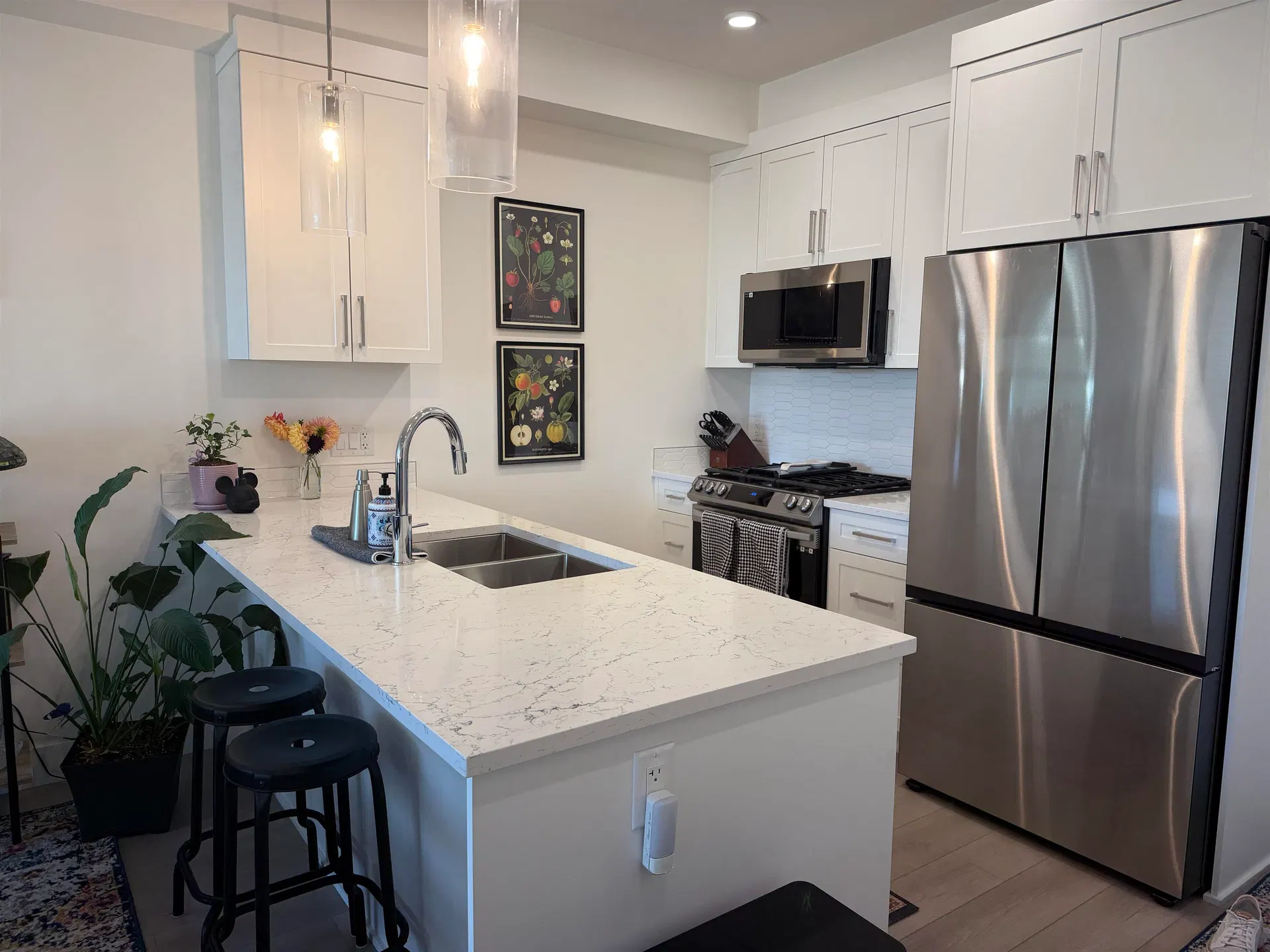 Photo 1 of 12 at #308 – 22633 Selkirk Avenue