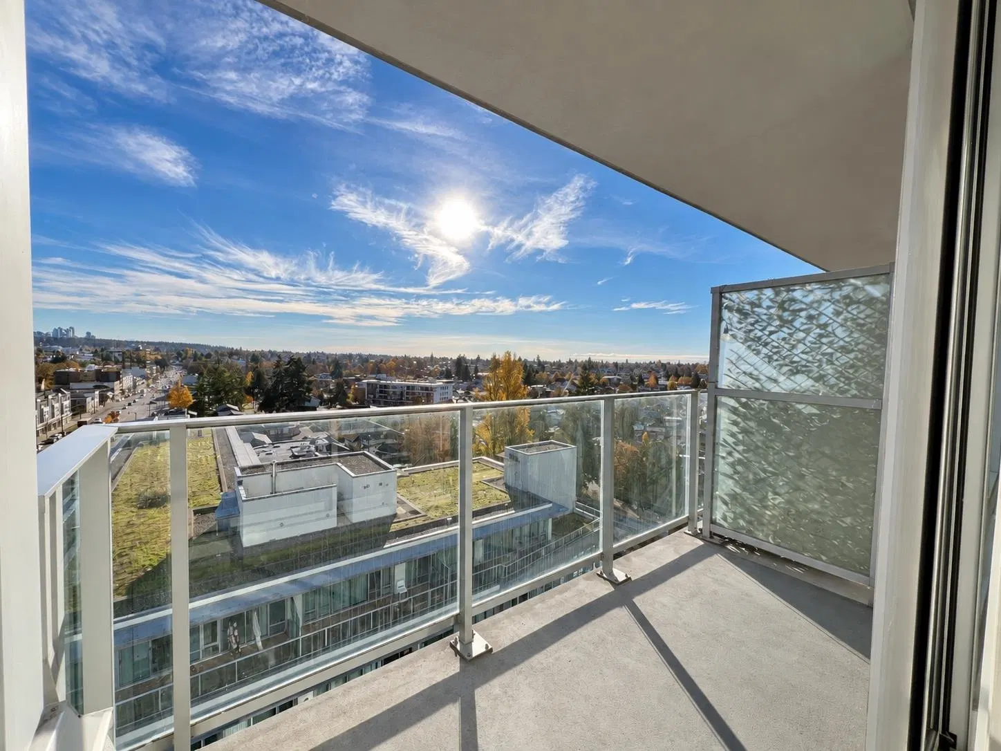 Photo 2 of 15 at #1605 – 4815 Eldorado Mews