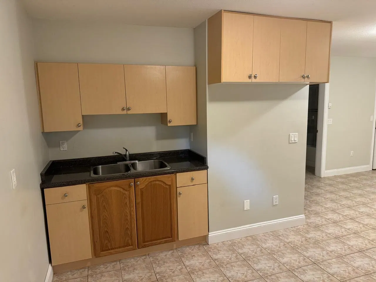 Photo 5 of 15 at 1425 Cornell Avenue