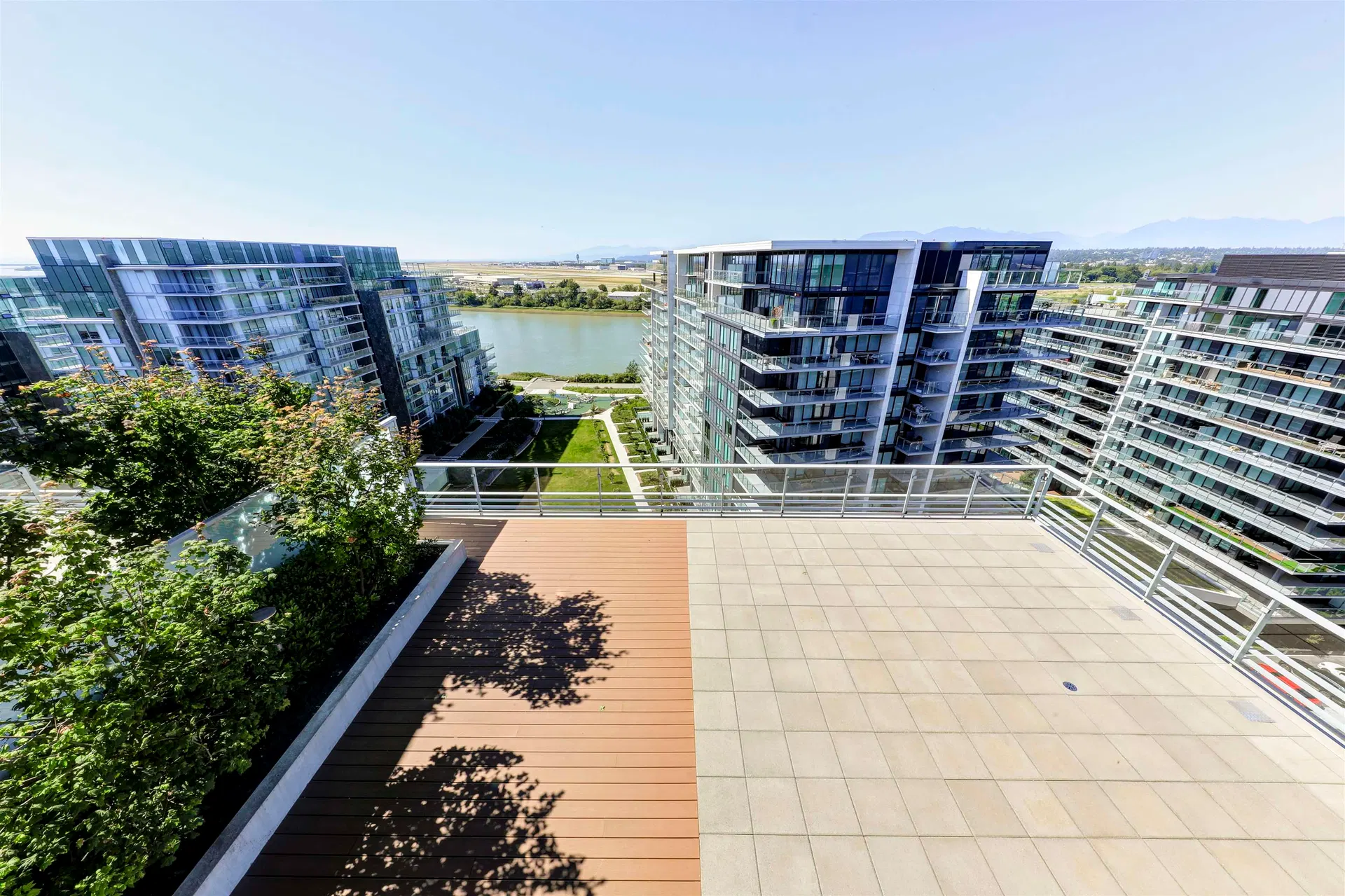 Photo 5 of 28 at #1205 – 6688 Pearson Way