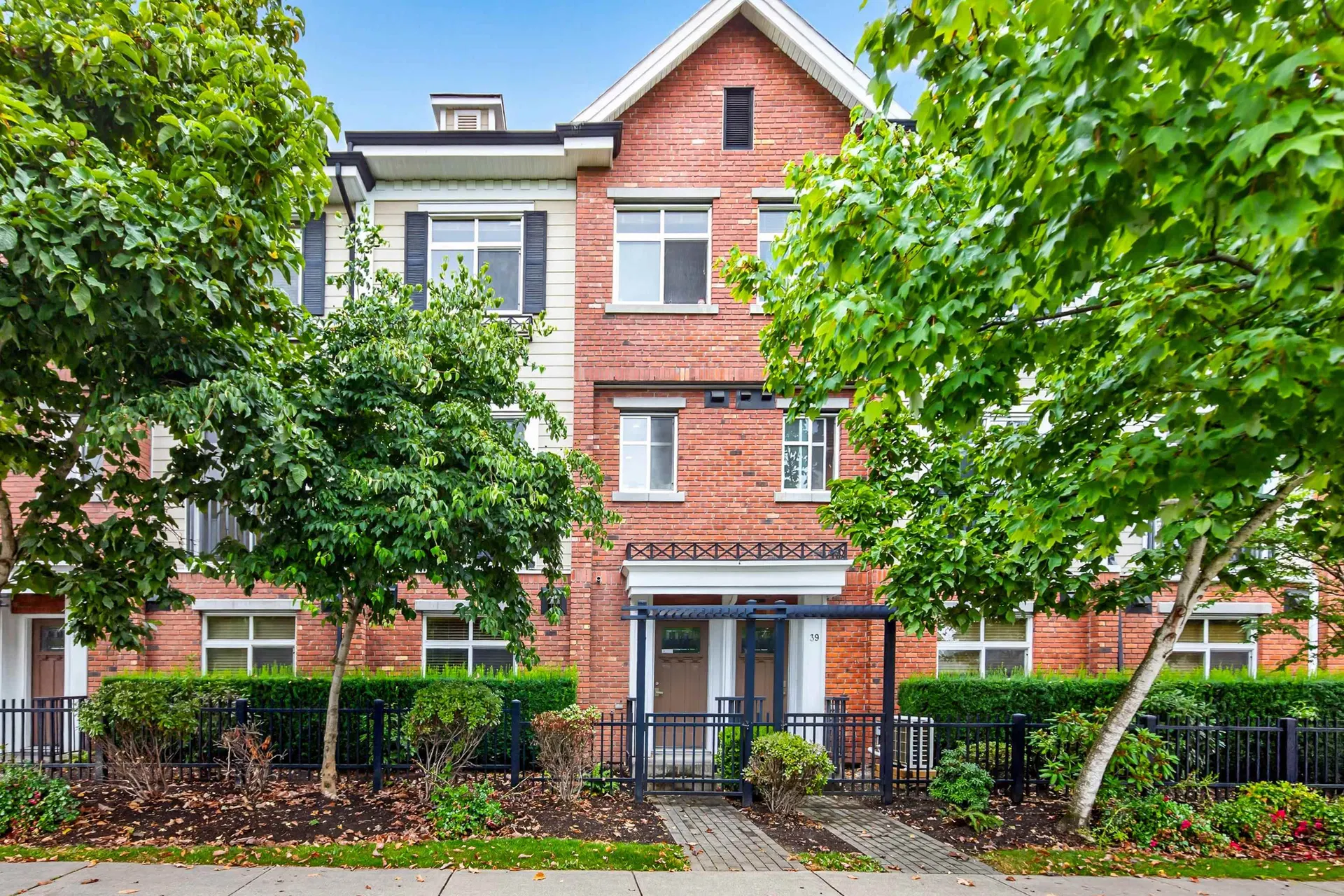 Photo 3 of 35 at #40 – 20738 84 Avenue