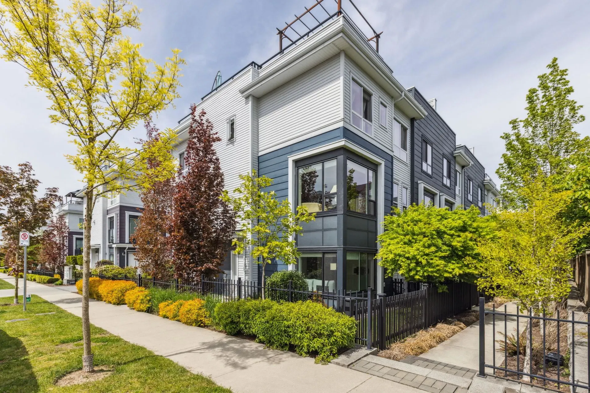 Photo 4 of 37 at #36 – 16337 23a Avenue