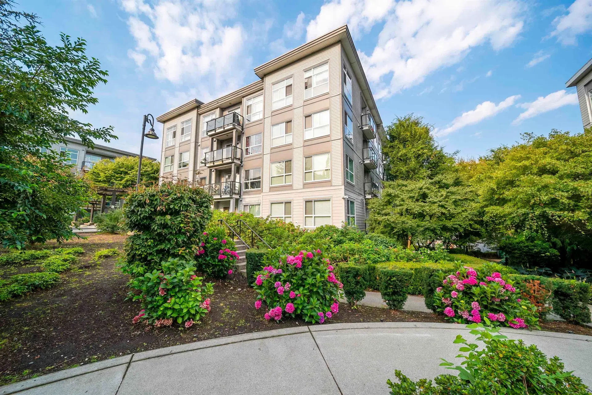 #222 – 13733 107a Avenue