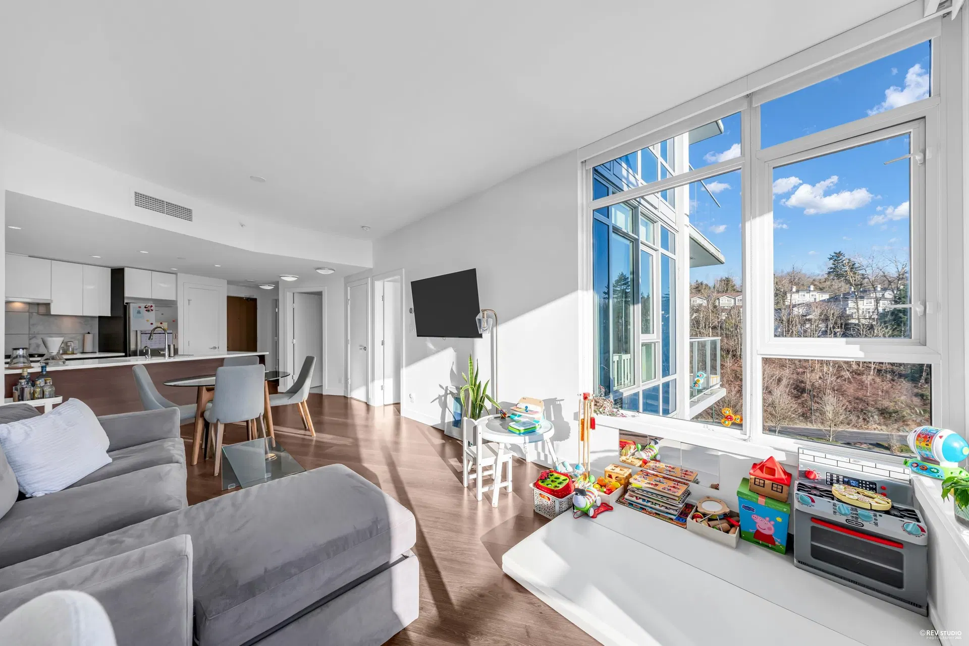 #716 – 3557 Sawmill Crescent