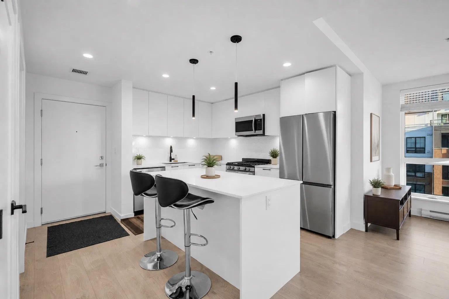 Photo 3 of 18 at #409 – 8379 201 Street
