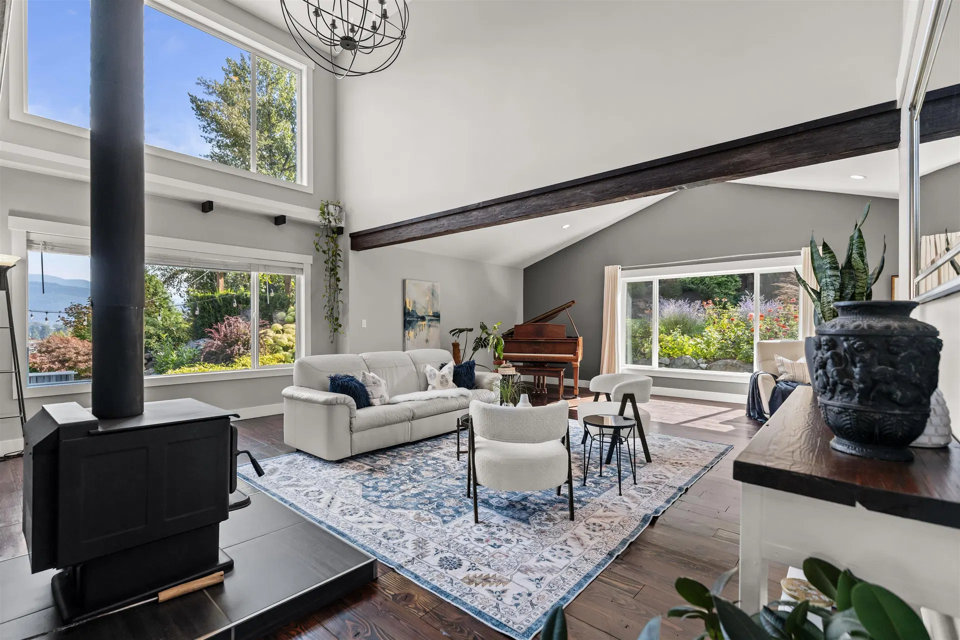 Photo 5 of 40 at 36148 Dawn Crescent