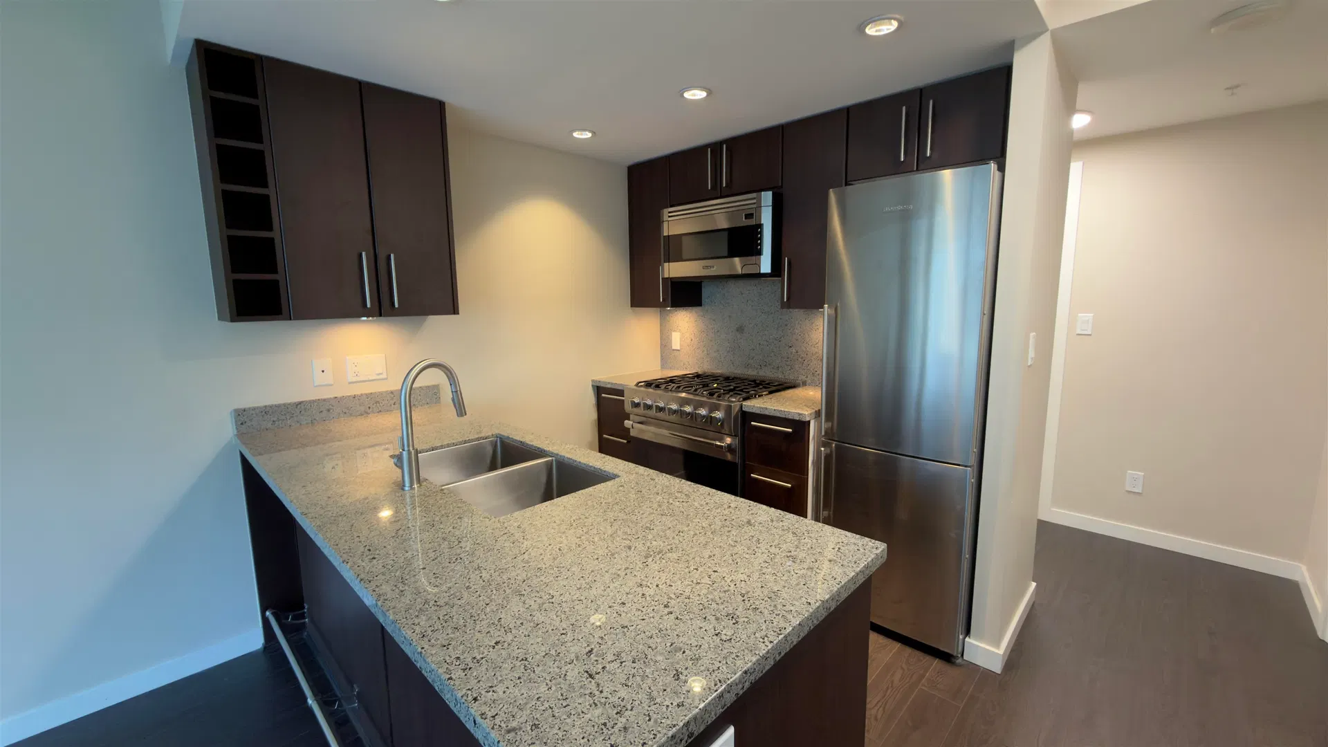 Photo 3 of 21 at #605 – 138 W 1st Avenue