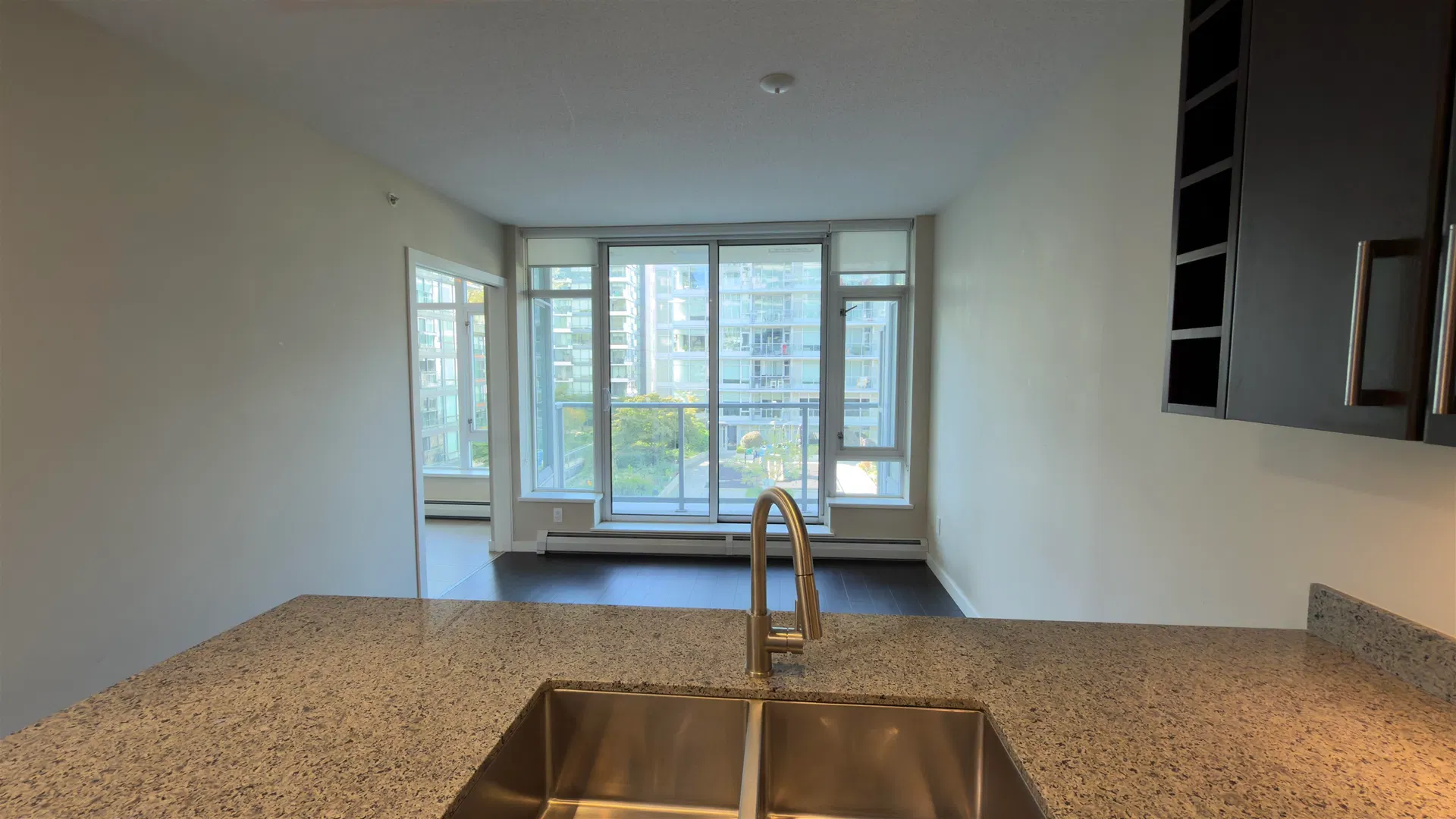 Photo 4 of 21 at #605 – 138 W 1st Avenue