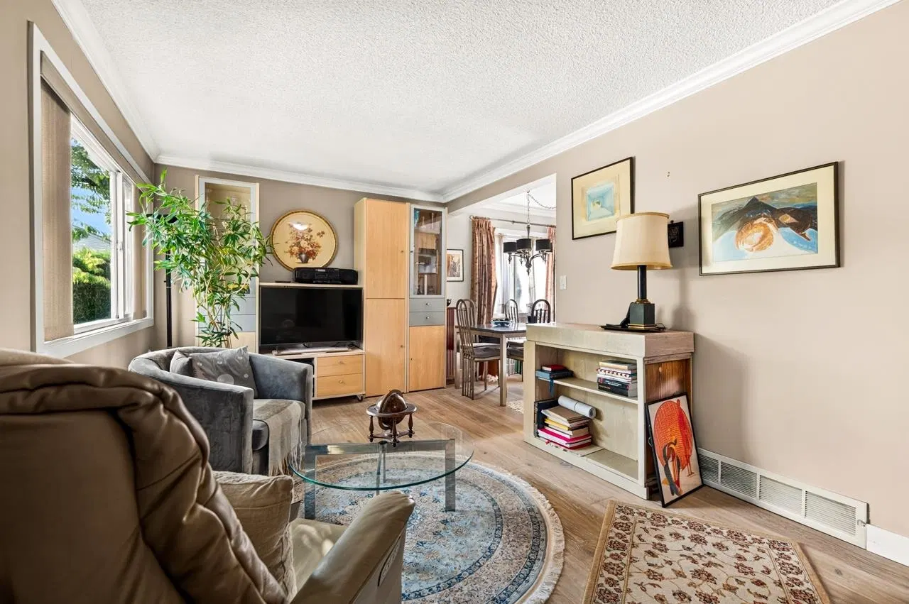 Photo 5 of 21 at #52 – 3425 E 49th Avenue