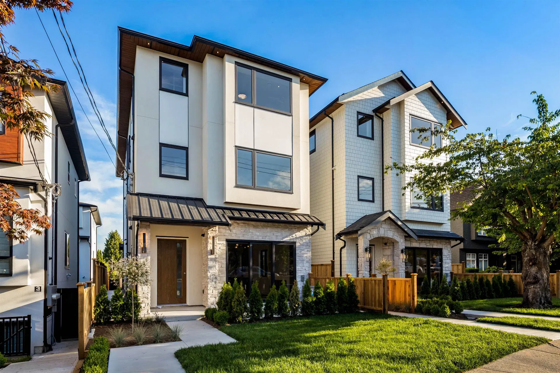#1 – 6682 Napier Street