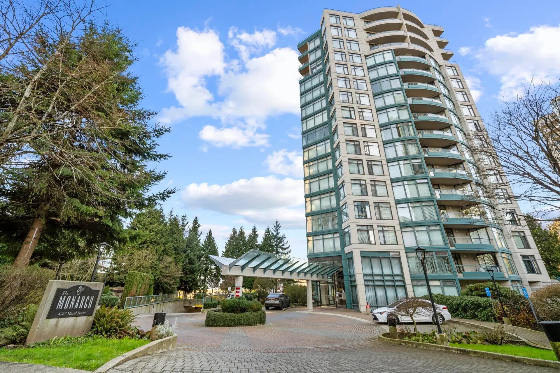#1001 – 4567 Hazel Street