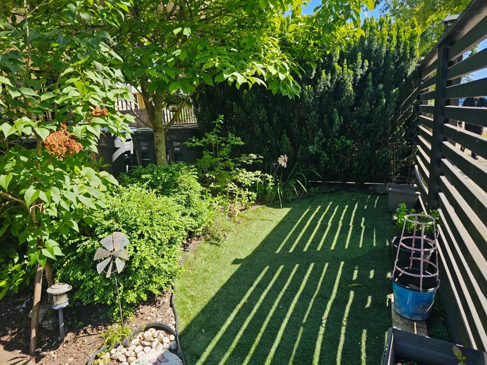 Photo 3 of 25 at 6312 128 Street