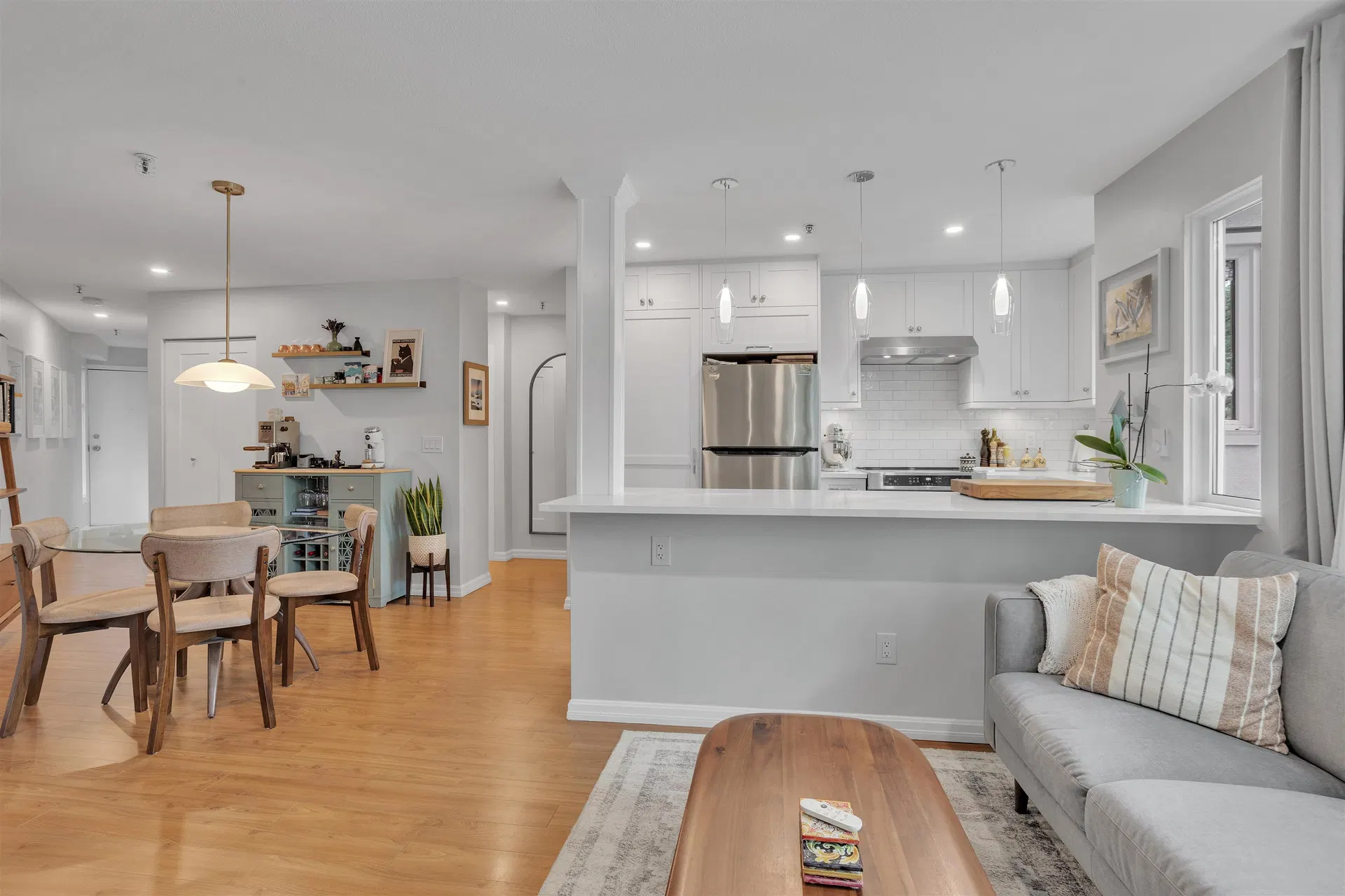 Photo 5 of 18 at #315 – 2020 W 8th Avenue