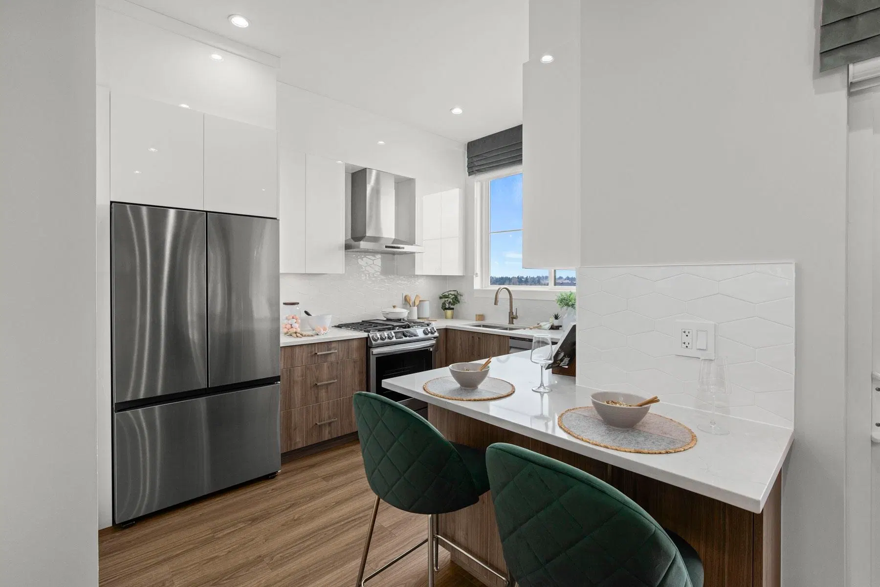 Photo 1 of 32 at #16 – 6035 141 Street