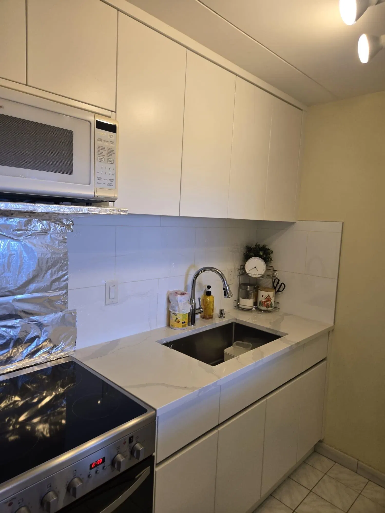 Photo 5 of 10 at #1306 – 6651 Minoru Boulevard