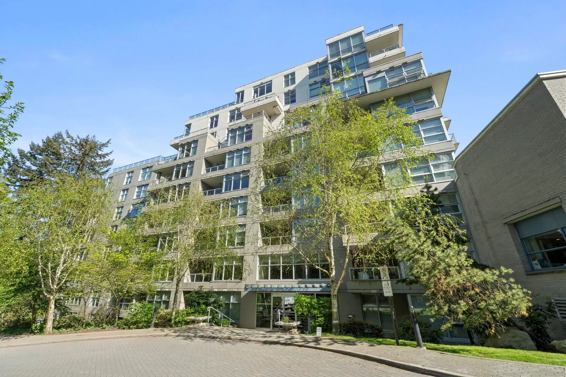 #605 – 9262 University Crescent