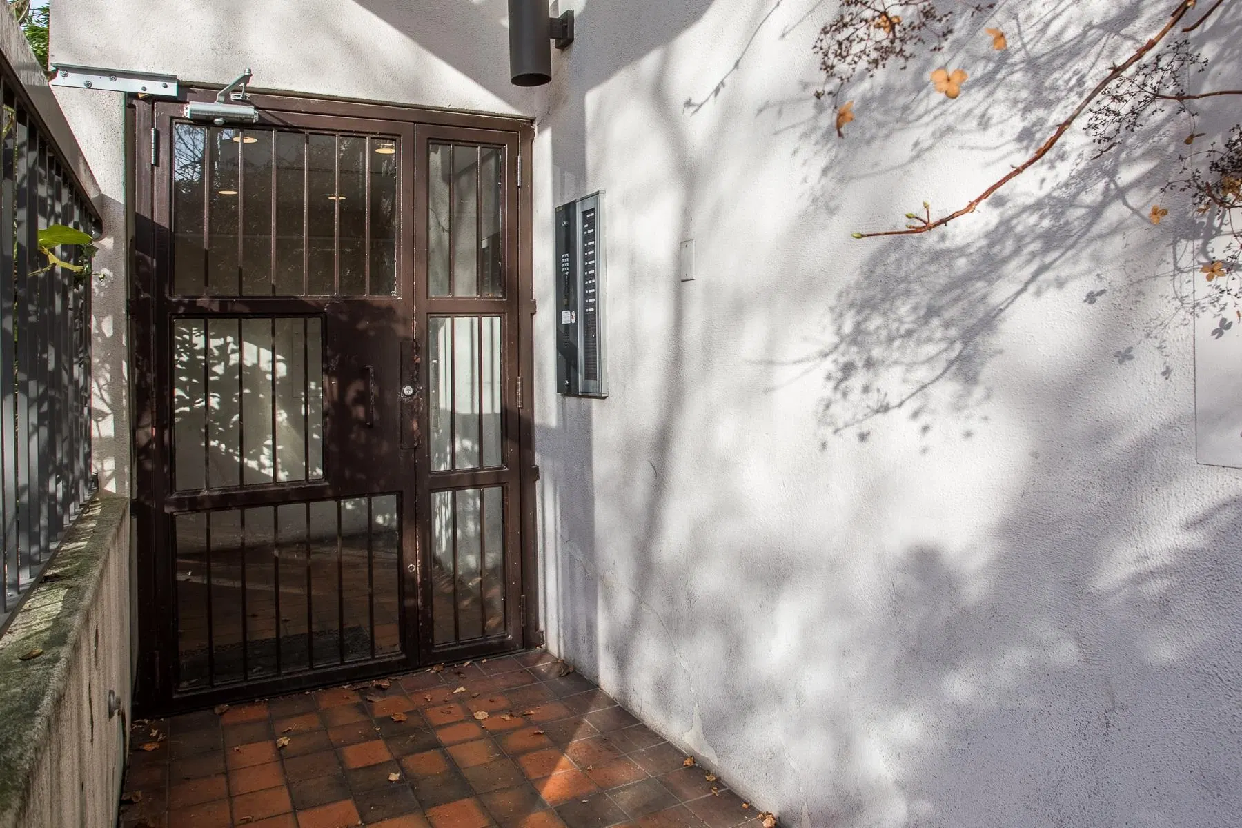 Photo 4 of 17 at #303 – 1405 Haro Street