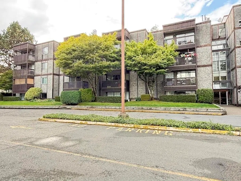 Photo 1 of 23 at #411 – 13501 96 Avenue