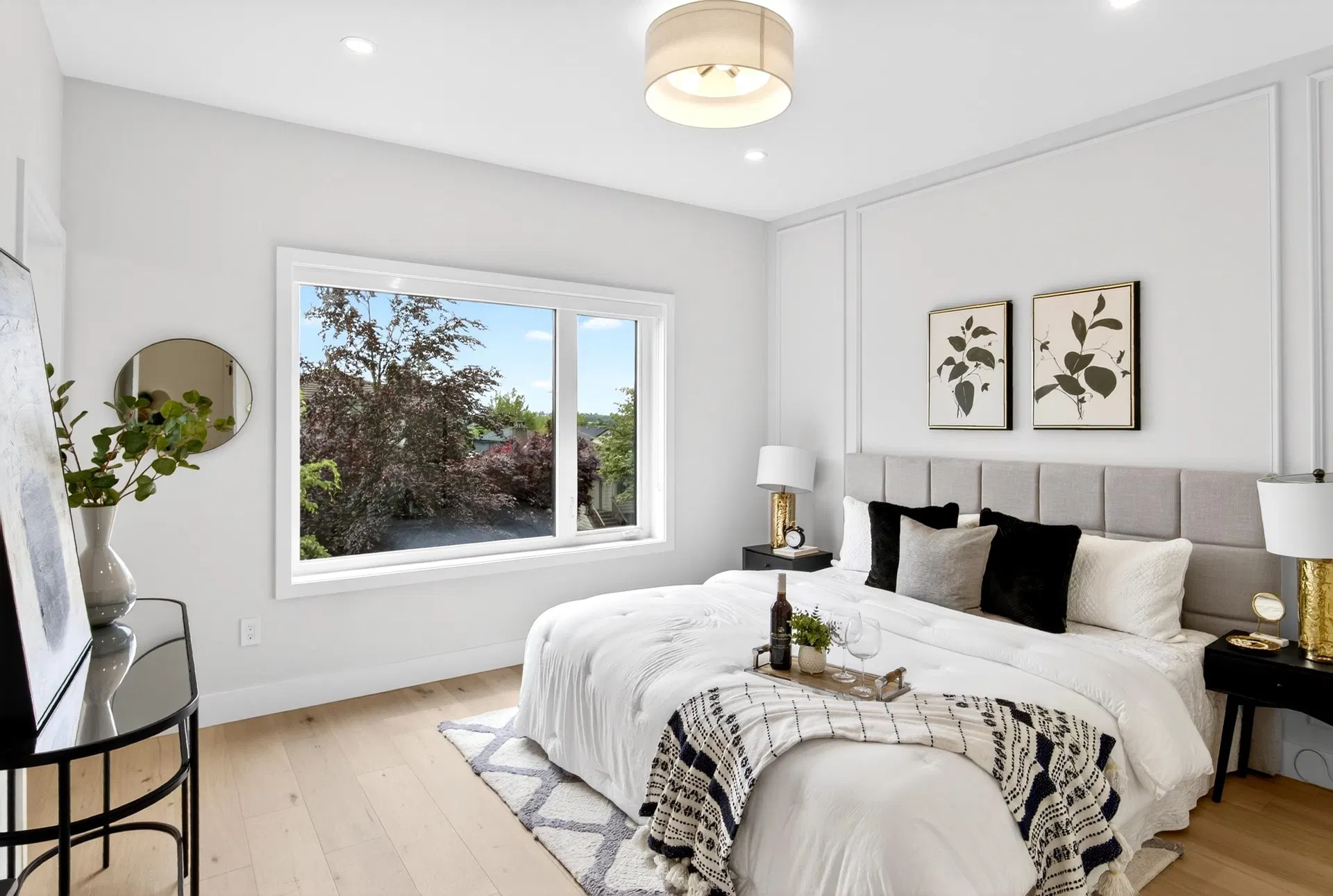 Photo 3 of 30 at #1 – 2741 E 7th Avenue