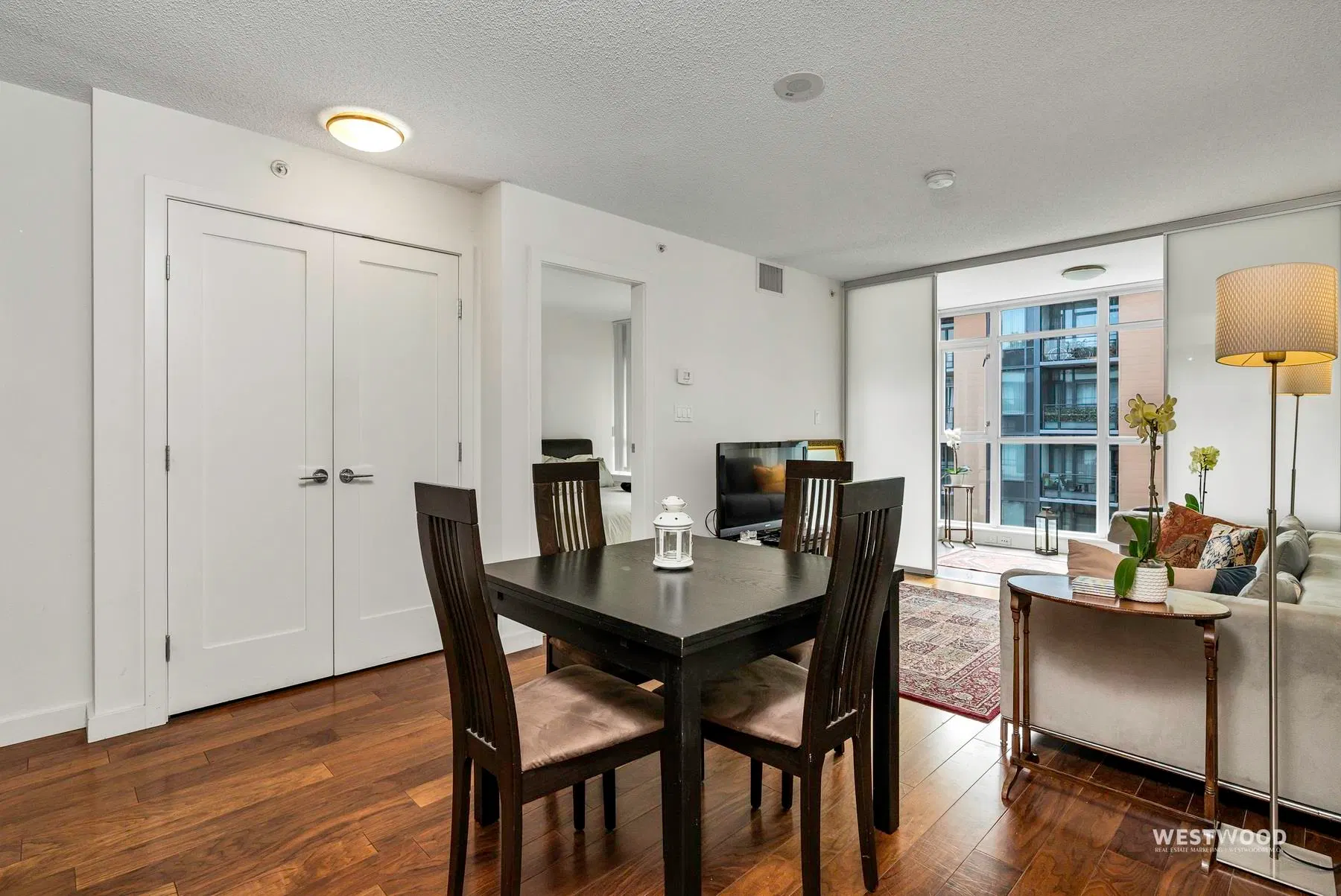 Photo 3 of 40 at #661 – 2080 W Broadway