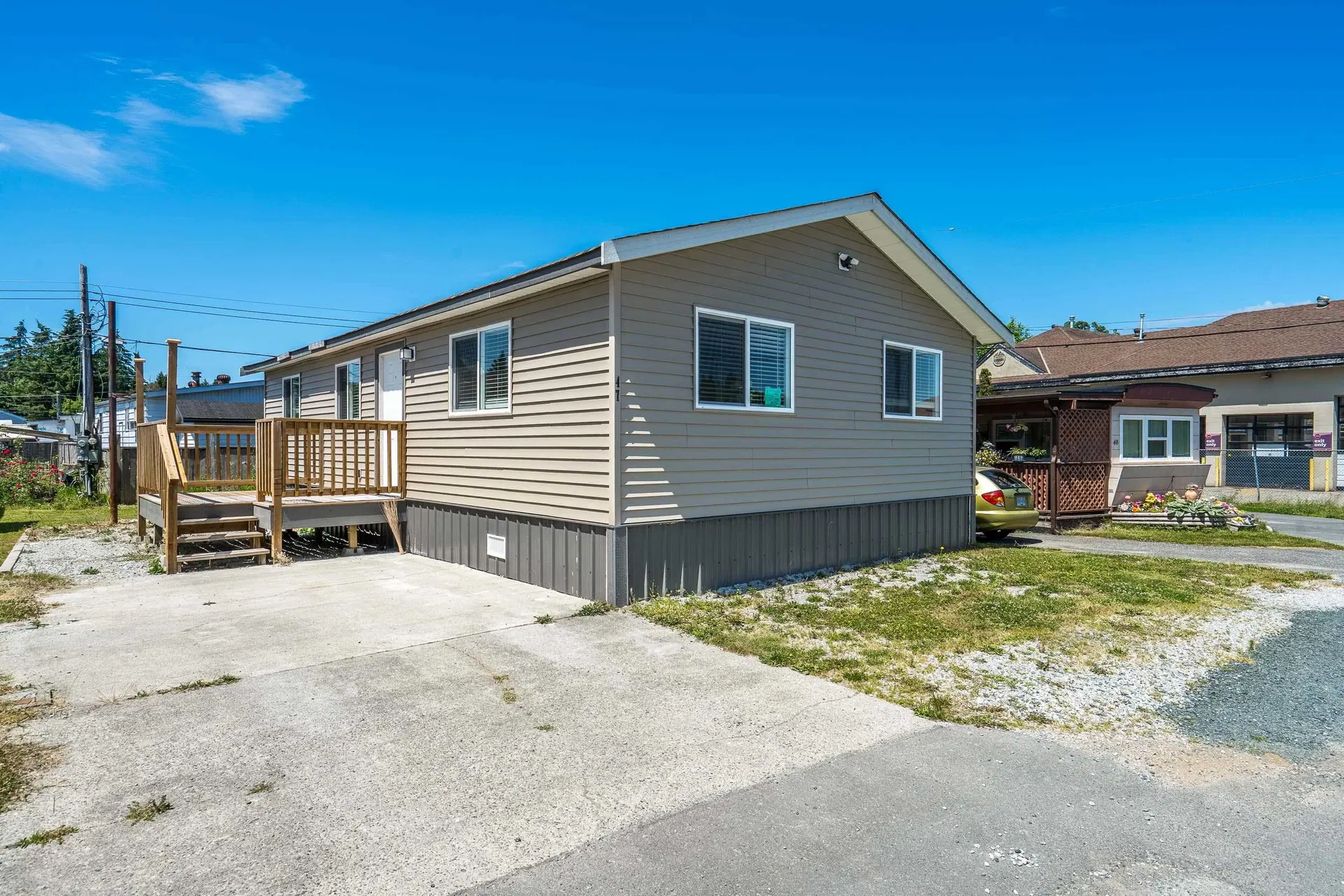 Photo 1 of 18 at #47 – 26892 Fraser Highway