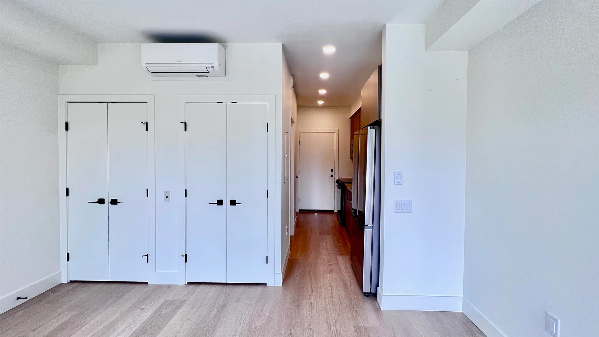 Photo 4 of 15 at #501 – 10065 133 Street