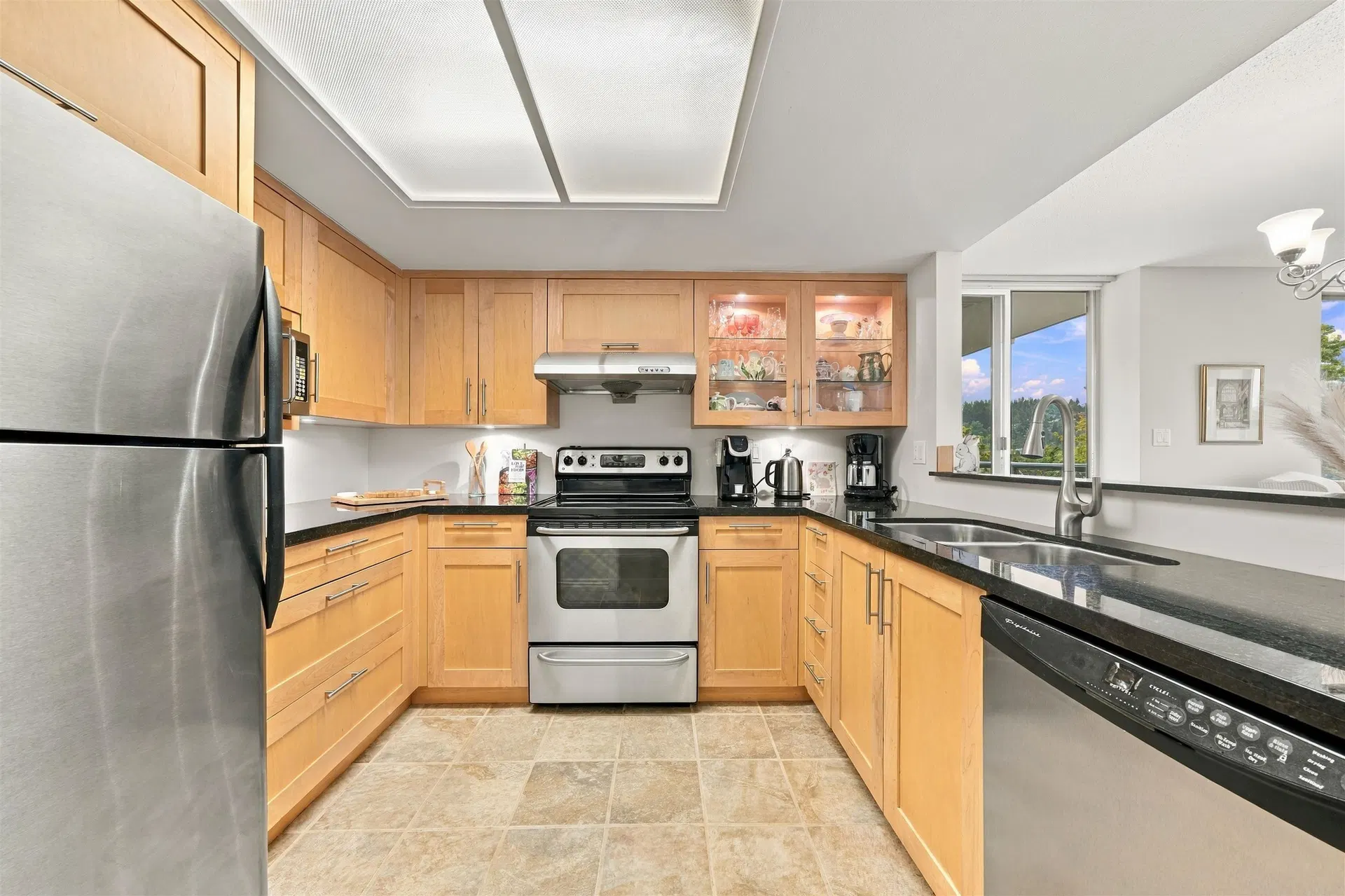 Photo 3 of 40 at #904 – 200 Newport Drive
